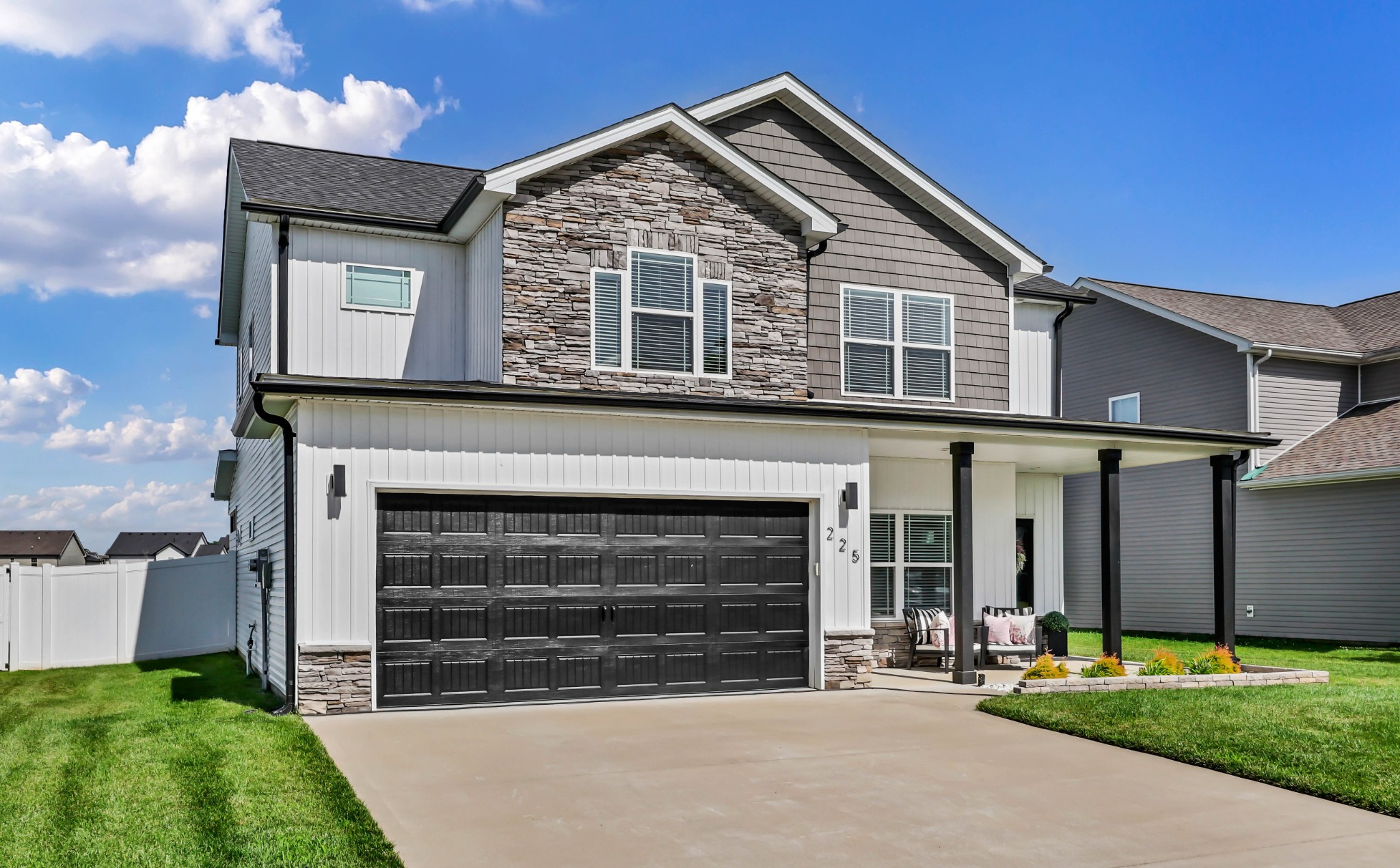 225 Kildeer Dr