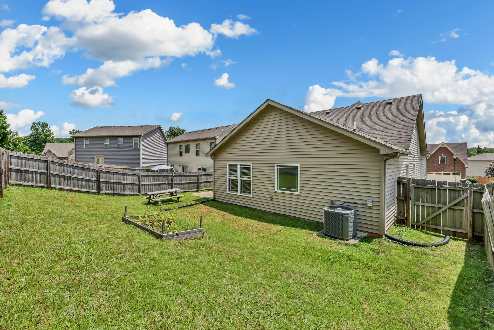 1005 Orchard Hills Dr