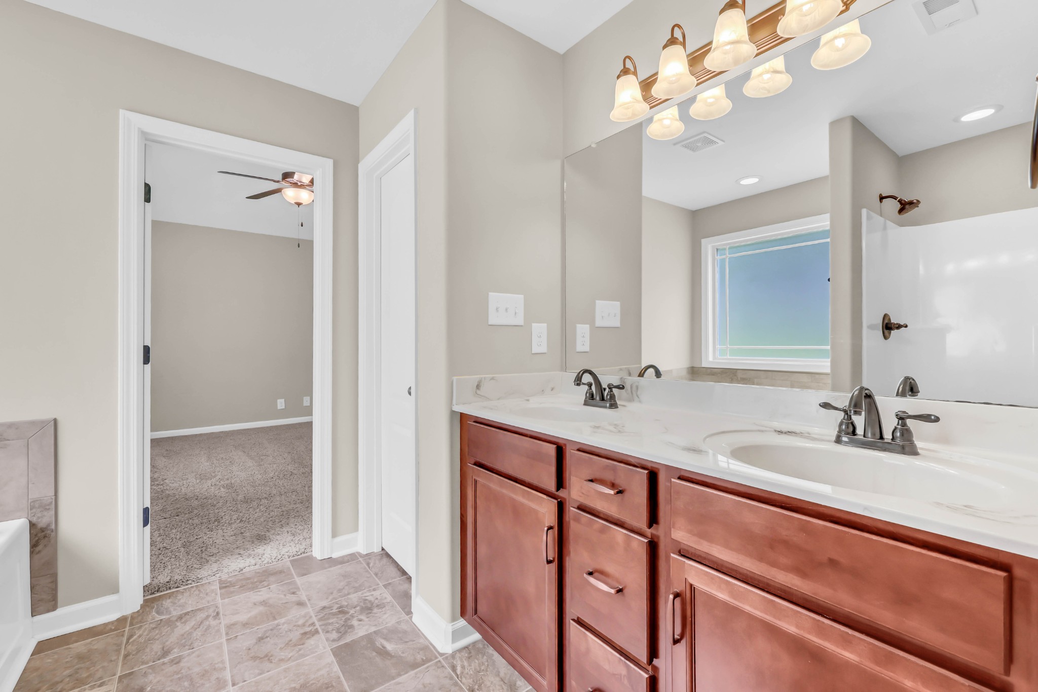 1005 Orchard Hills Dr