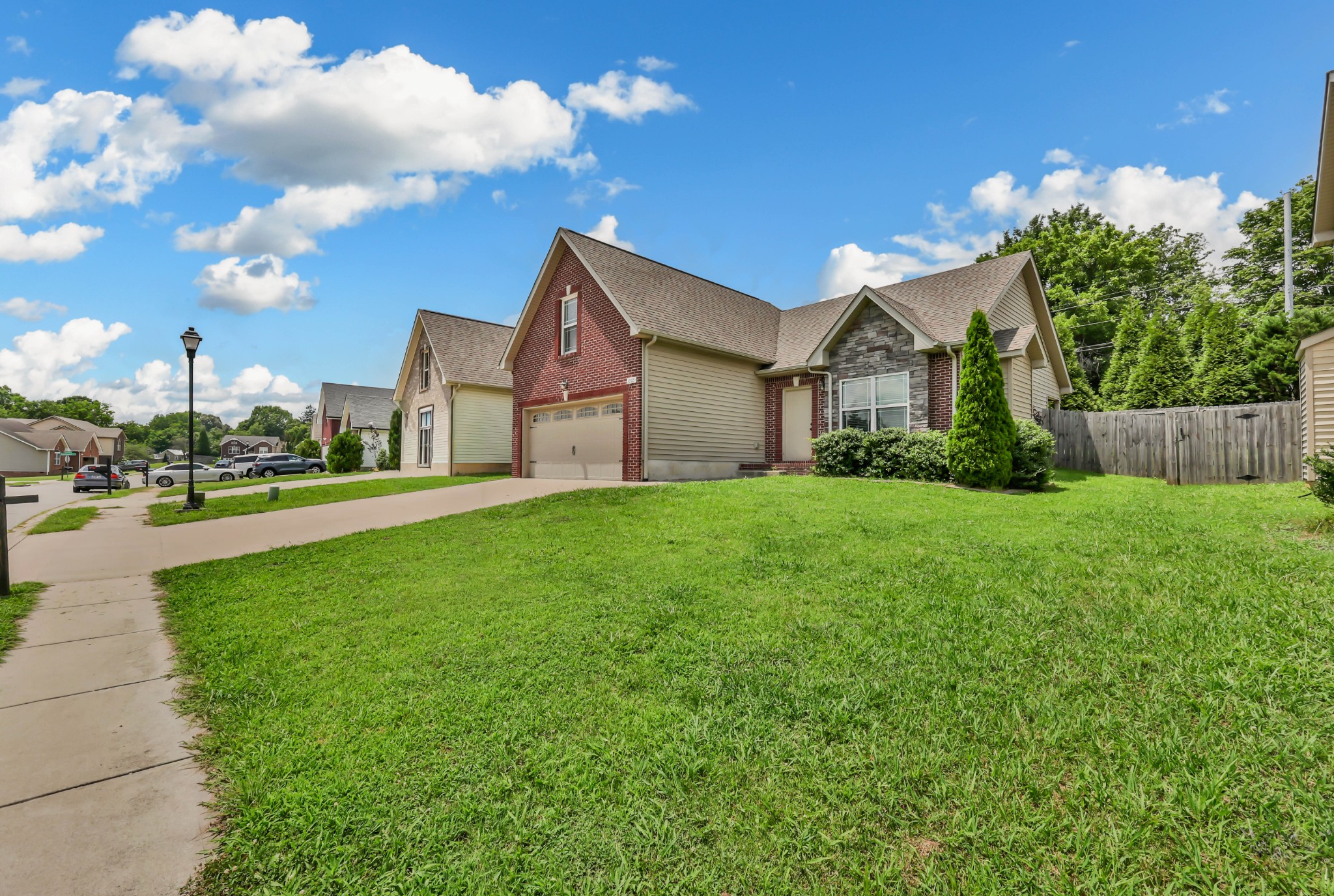 1005 Orchard Hills Dr