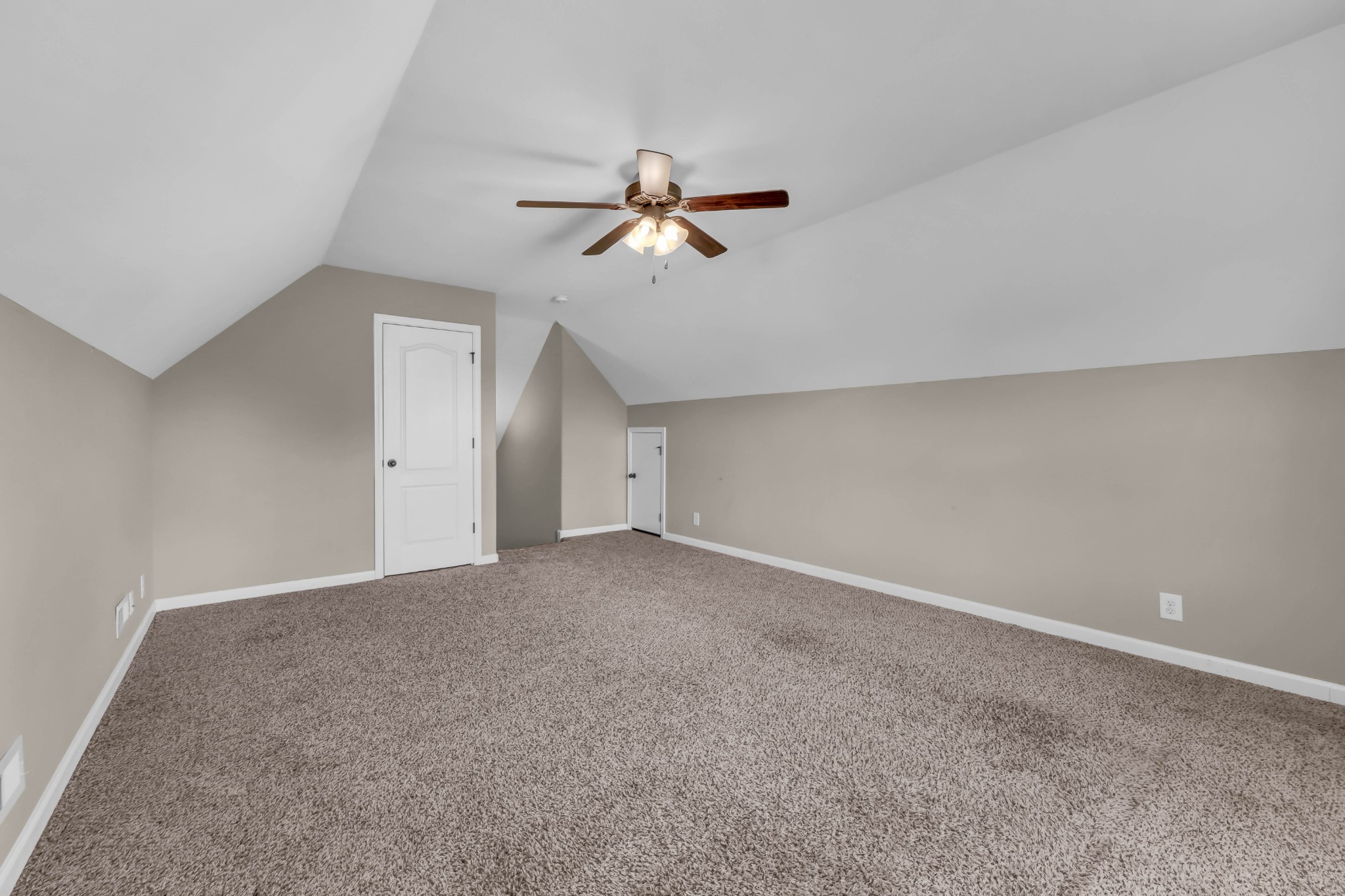 1005 Orchard Hills Dr
