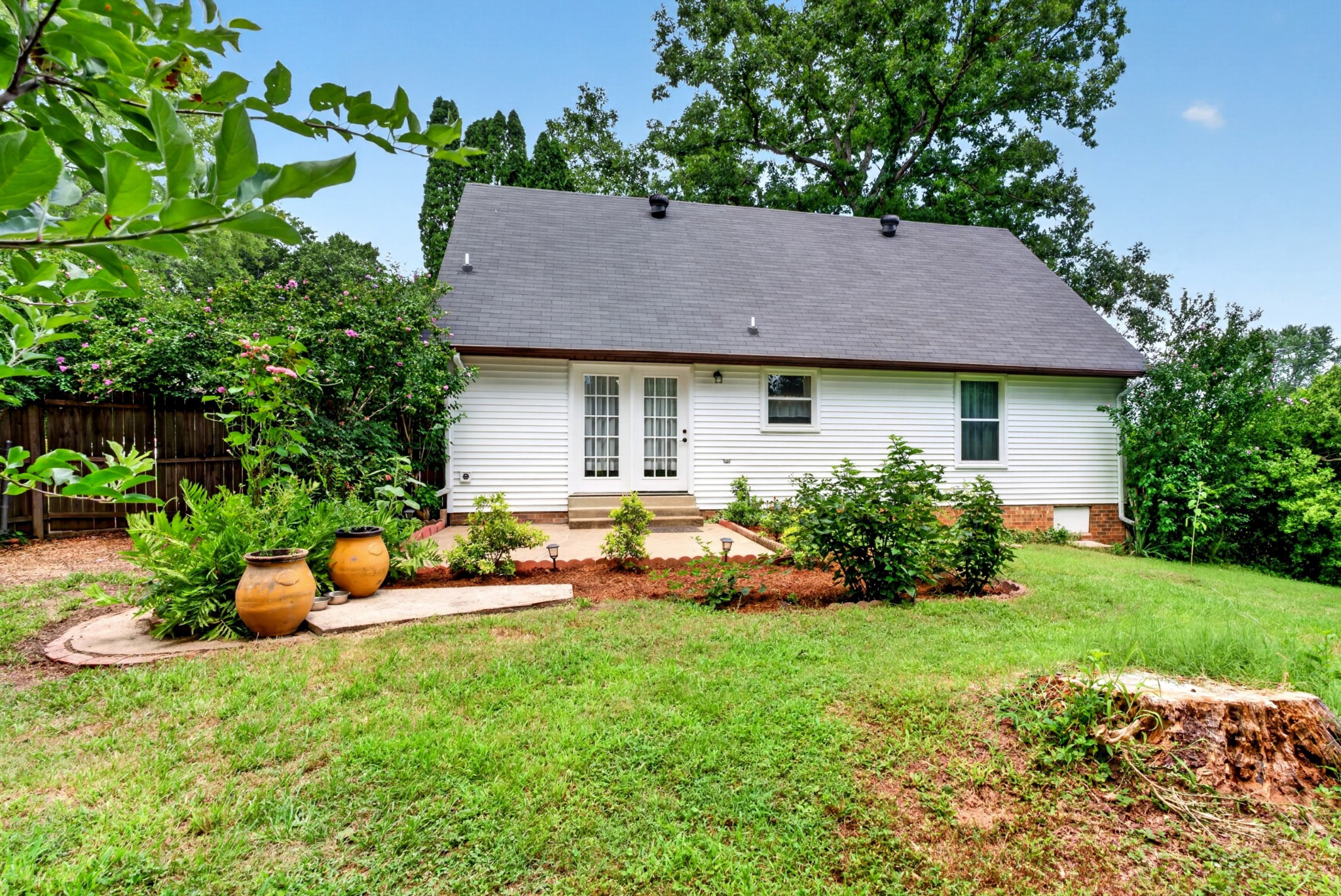 410 Spencer Ln
