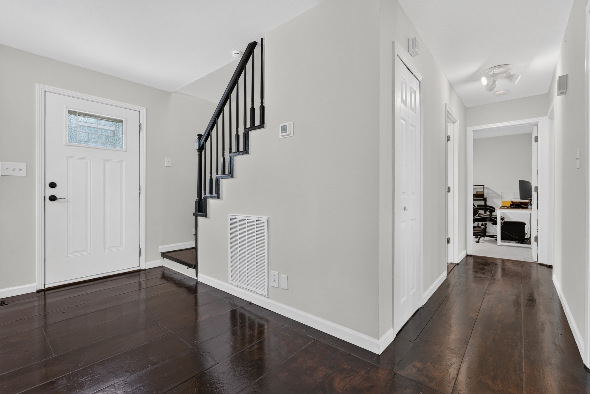 410 Spencer Ln