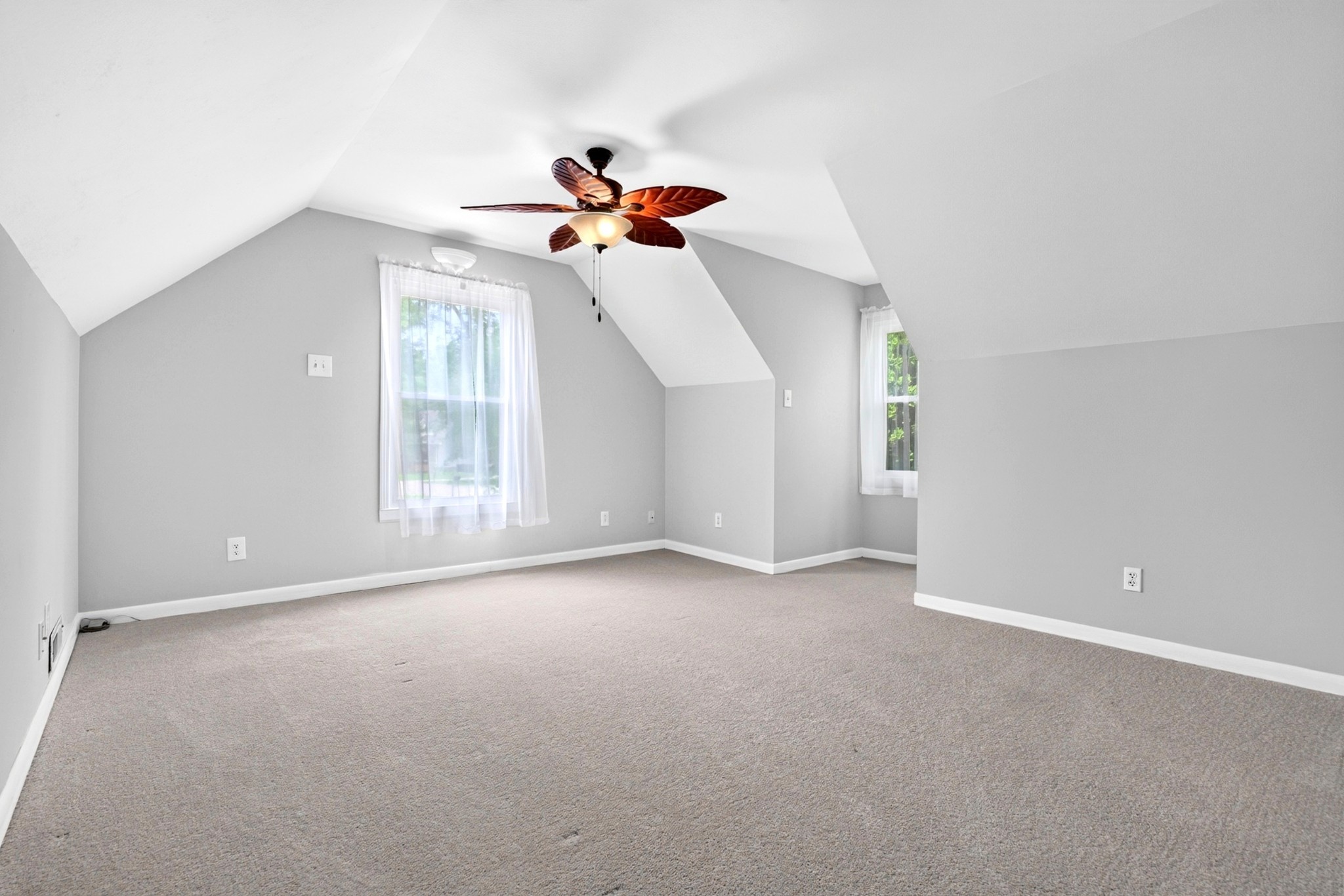 410 Spencer Ln