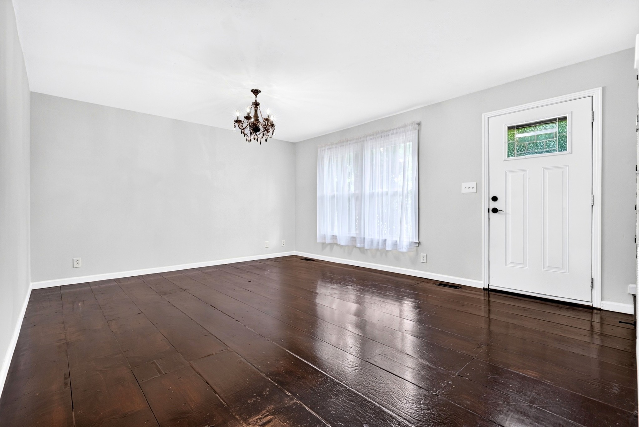 410 Spencer Ln