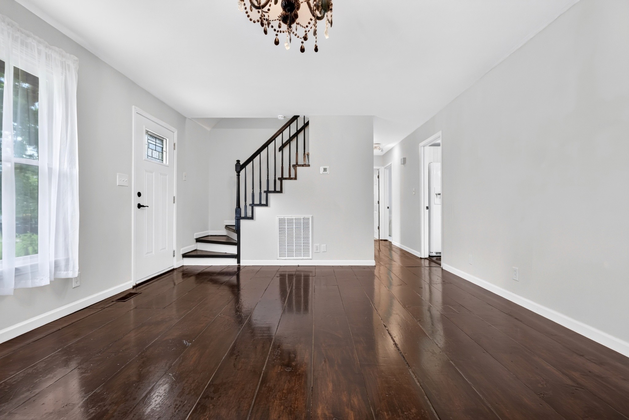 410 Spencer Ln