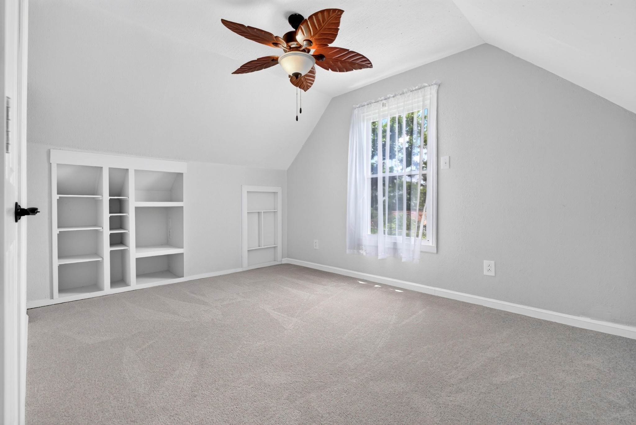 410 Spencer Ln