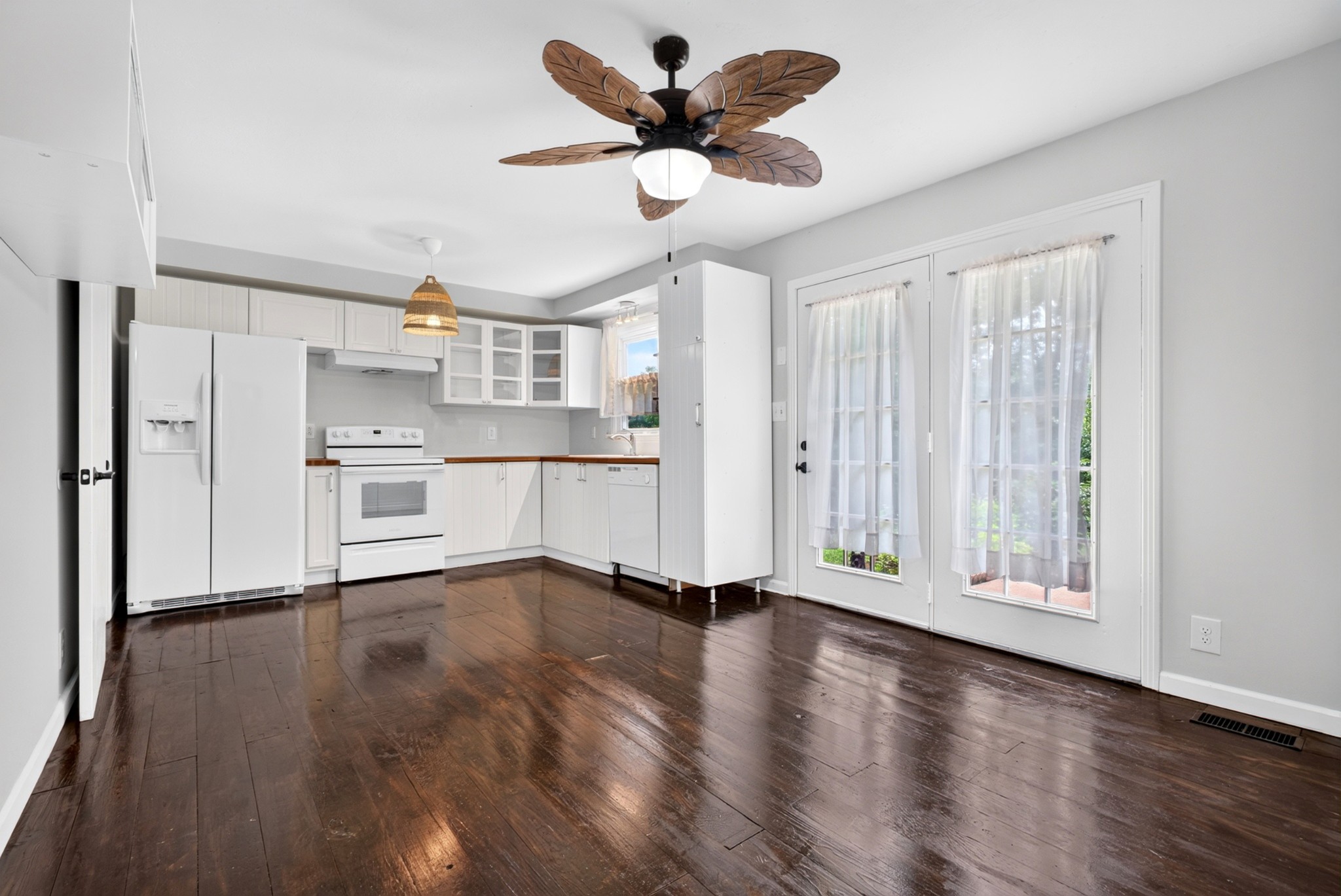 410 Spencer Ln
