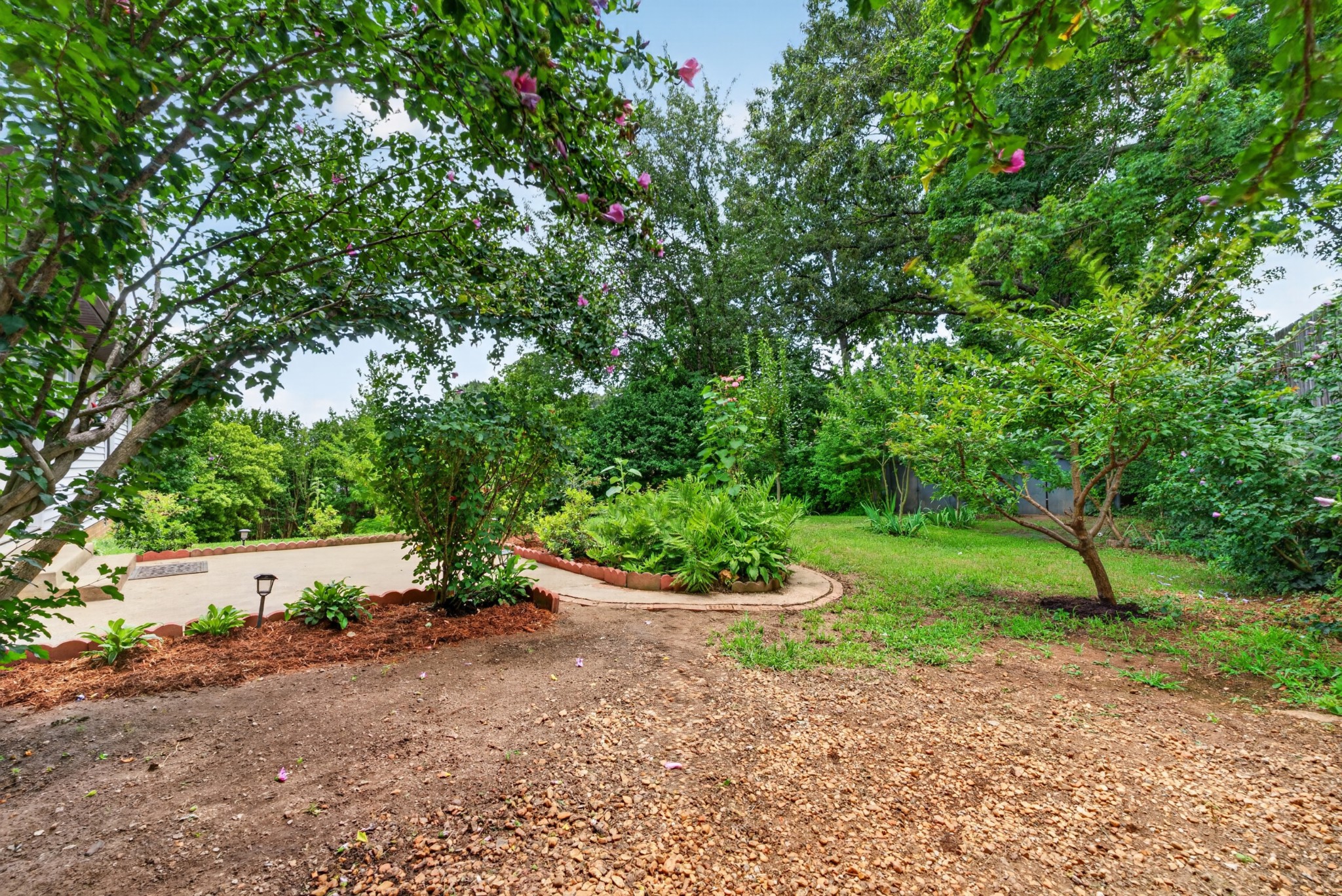 410 Spencer Ln