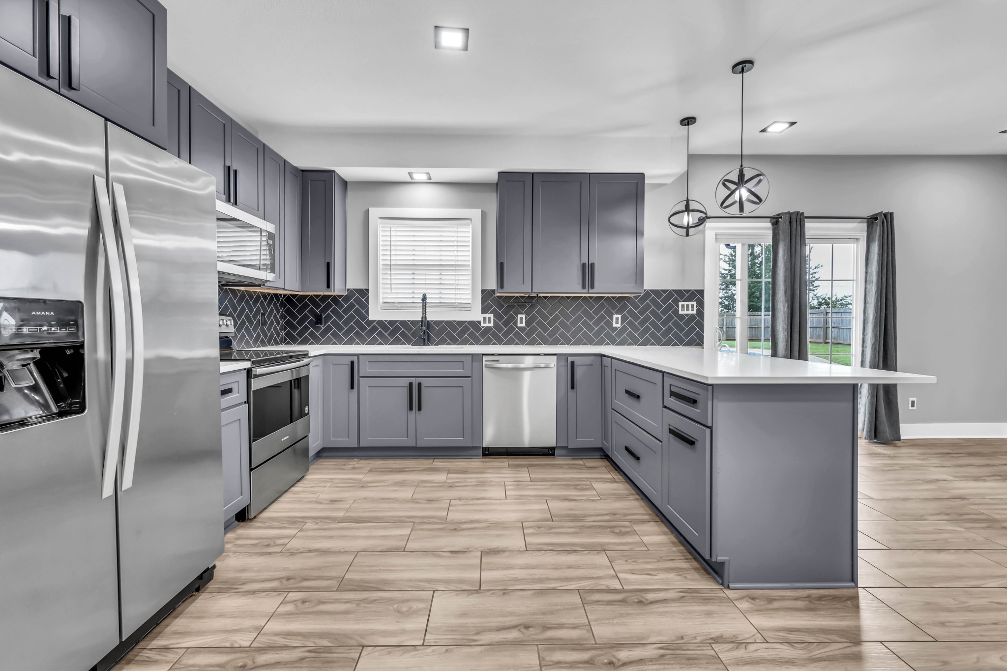 2428 Andersonville Dr