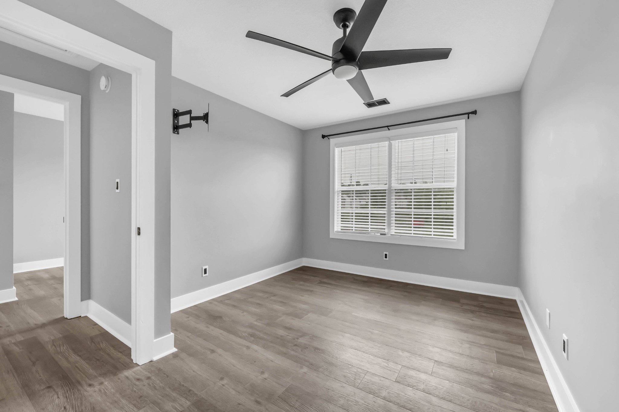 2428 Andersonville Dr