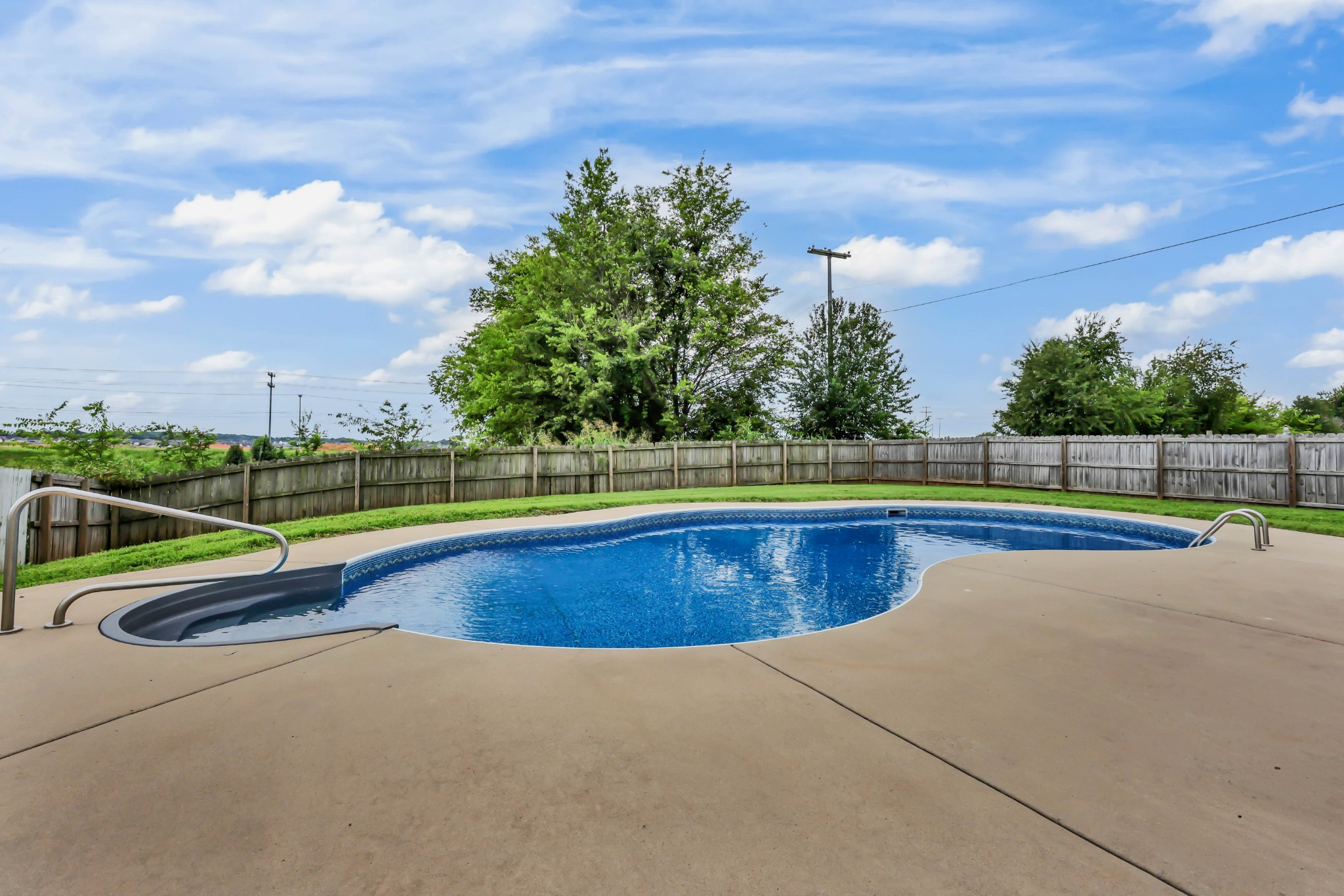 2428 Andersonville Dr