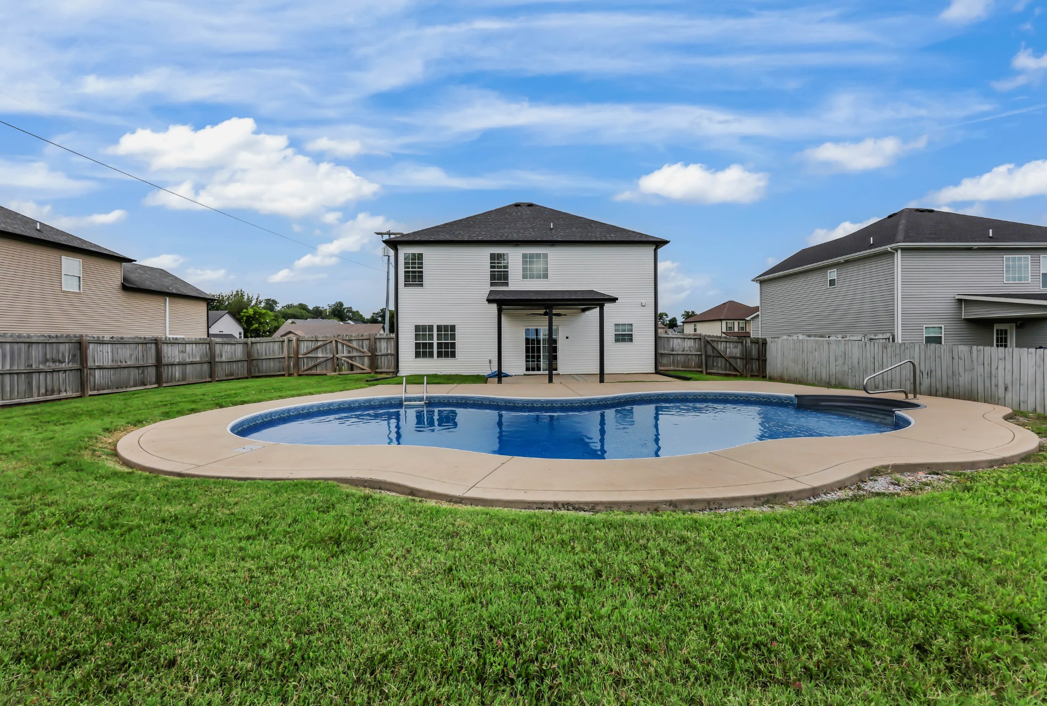 2428 Andersonville Dr