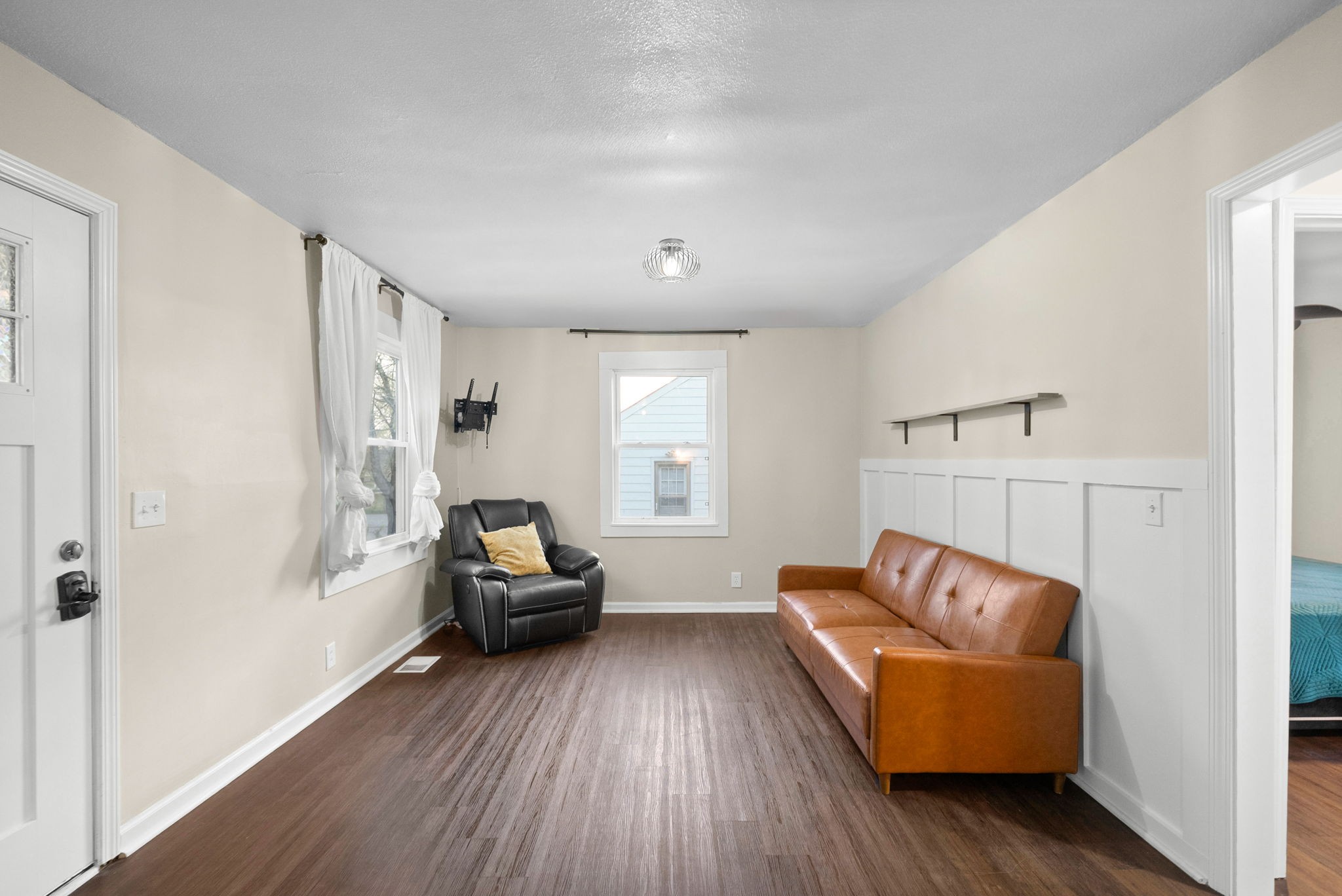 37 Maple St