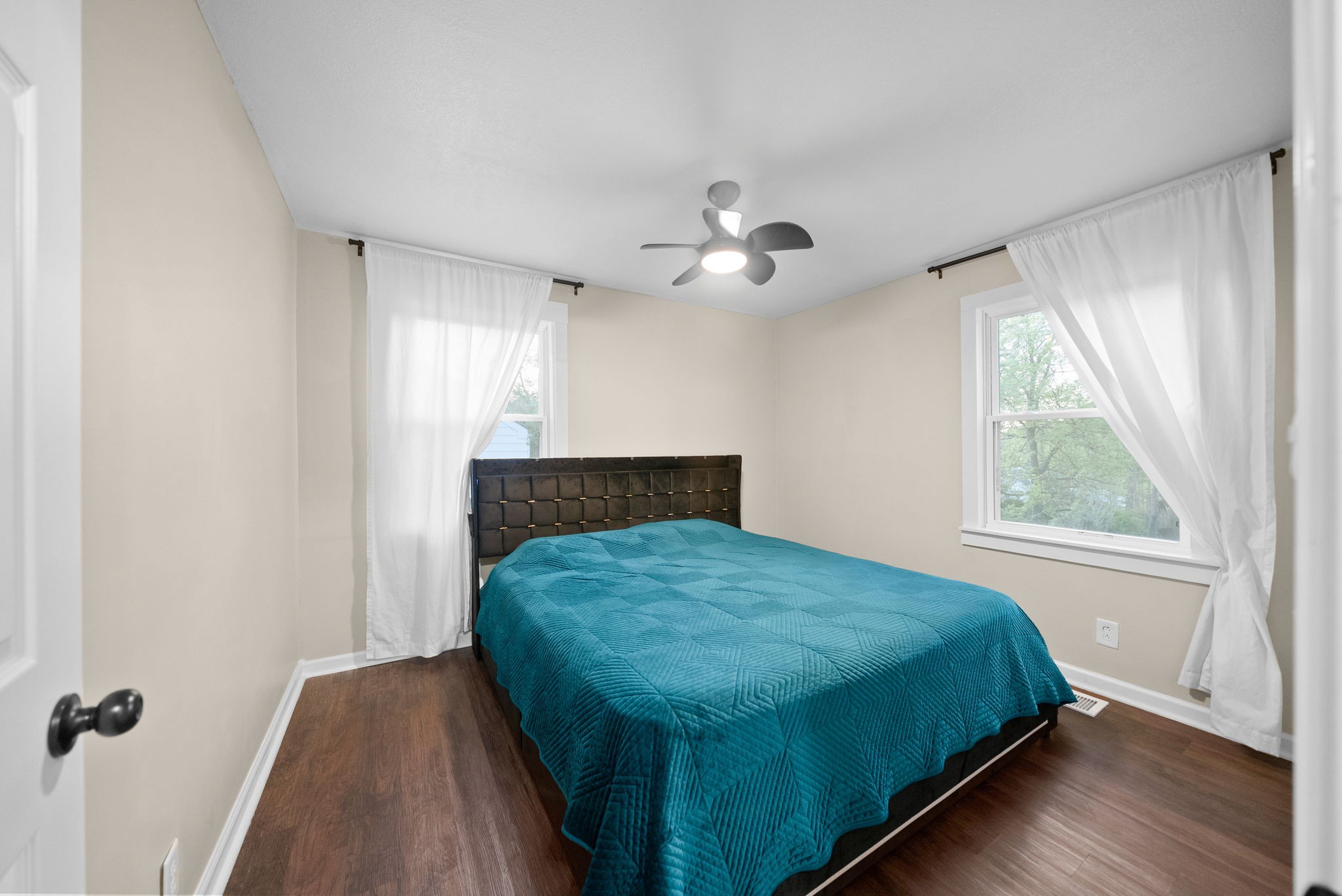37 Maple St