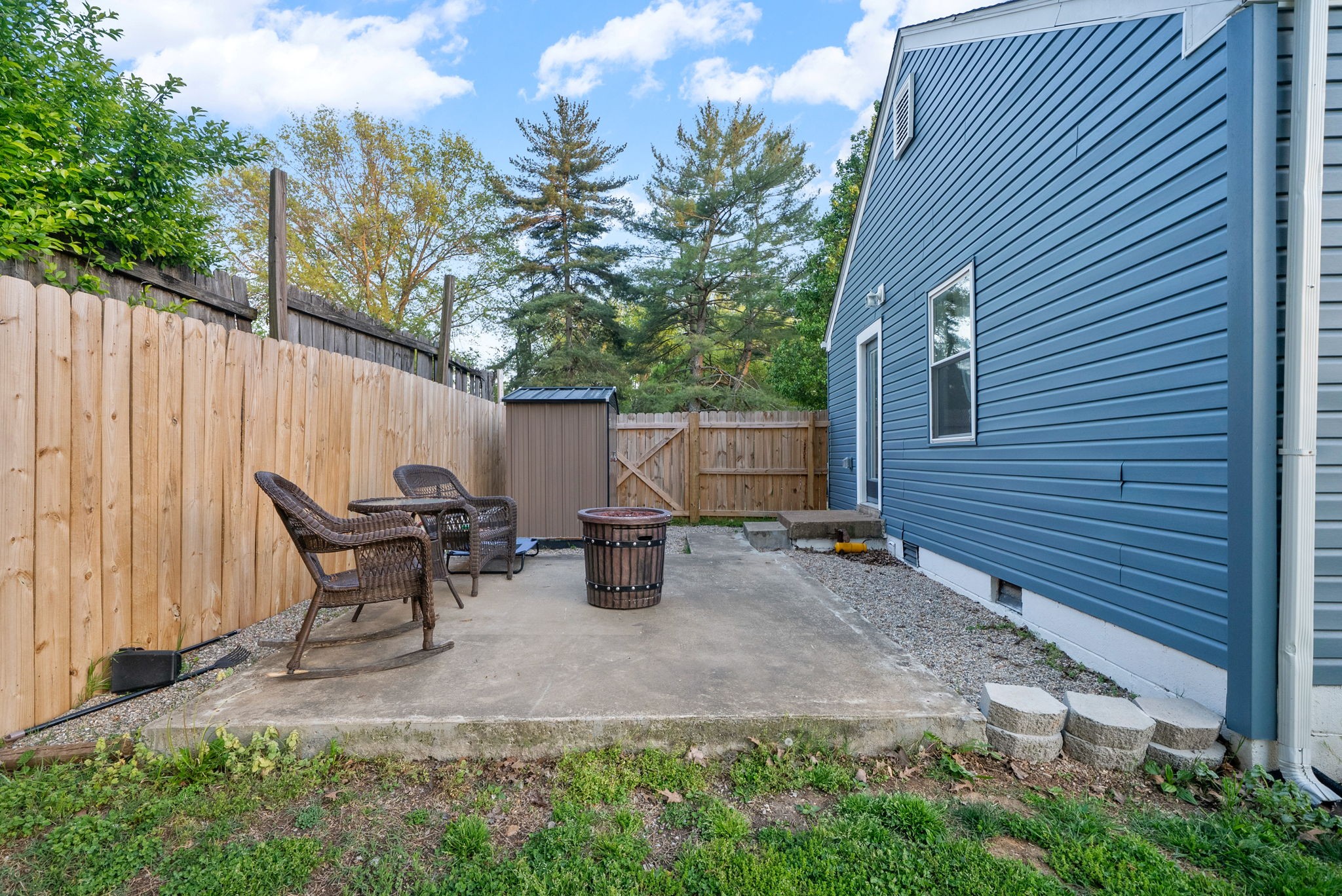 37 Maple St