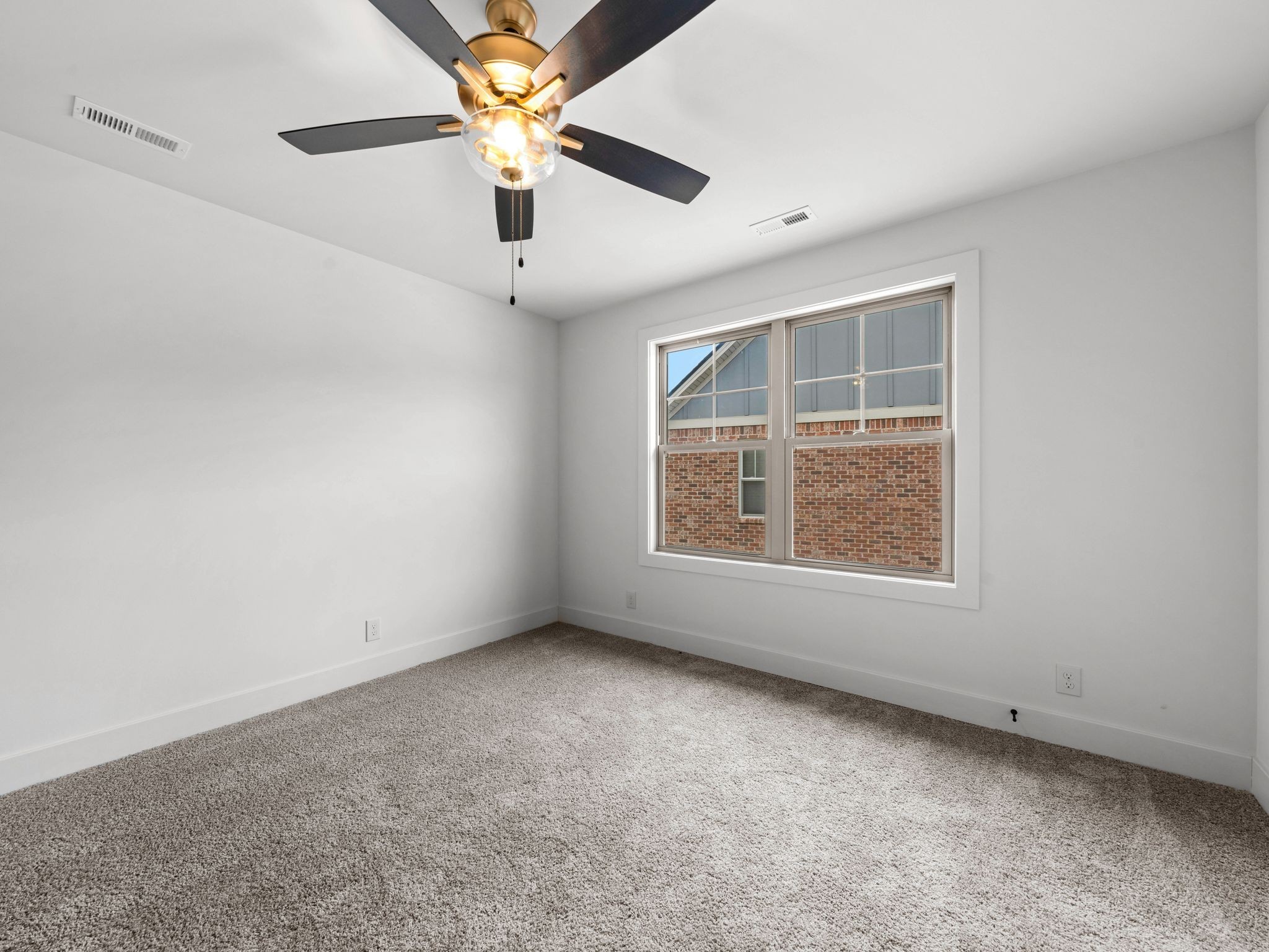 124 Cottage Ln