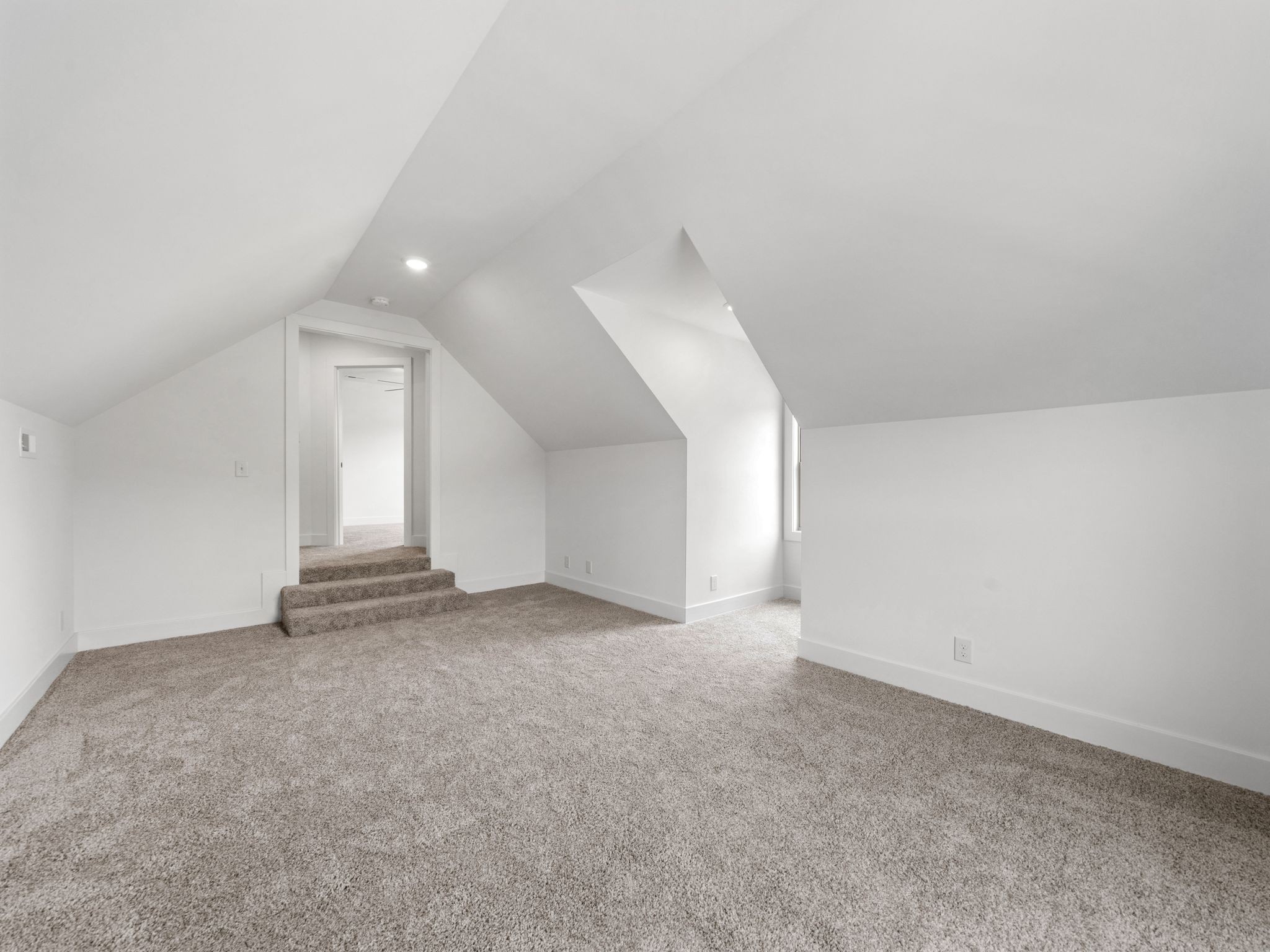 124 Cottage Ln
