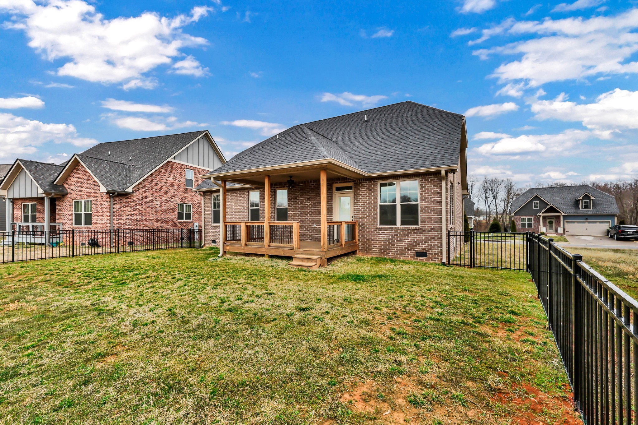 124 Cottage Ln