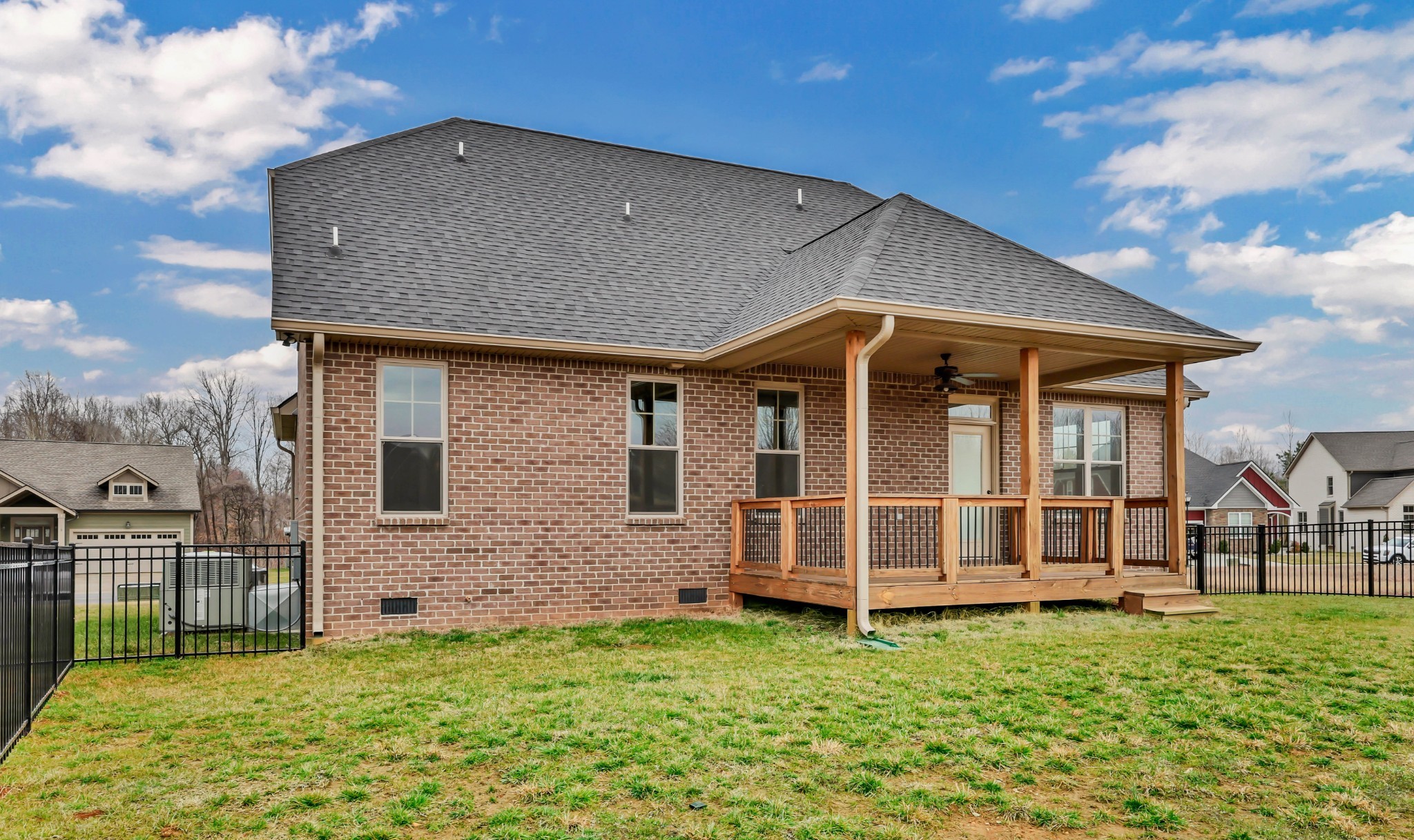 124 Cottage Ln