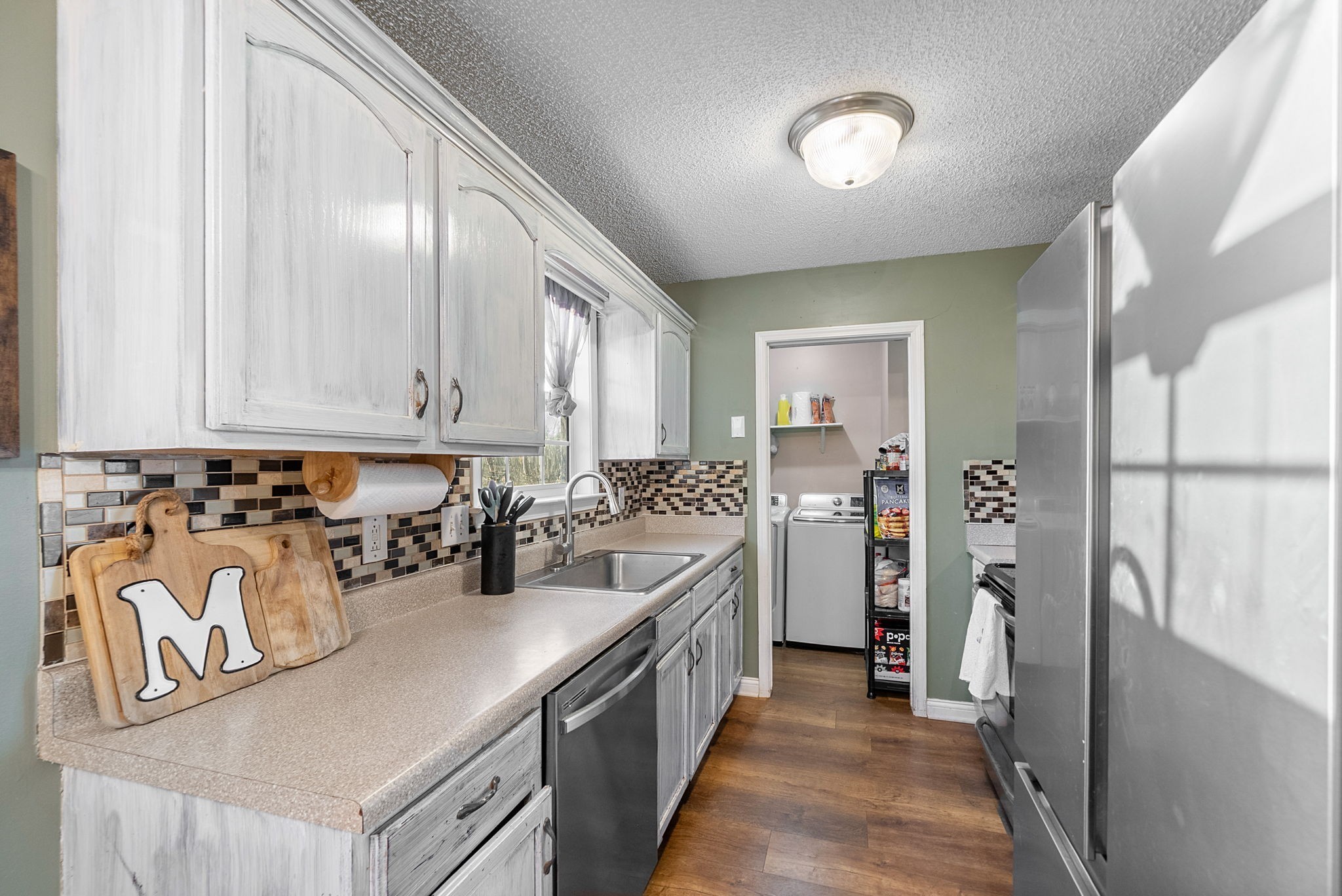 1700 Cedar Springs Cir