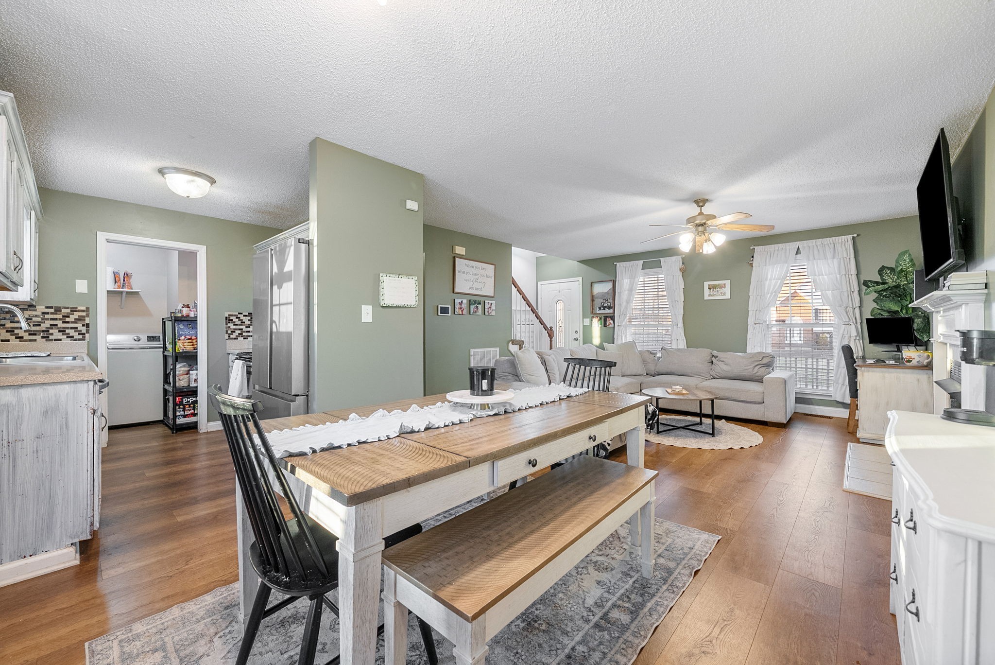 1700 Cedar Springs Cir