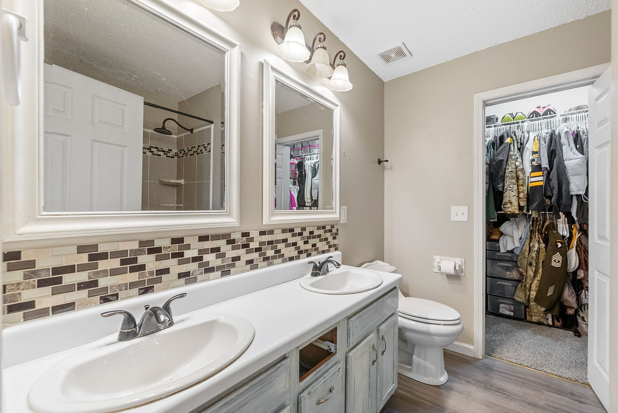 1700 Cedar Springs Cir