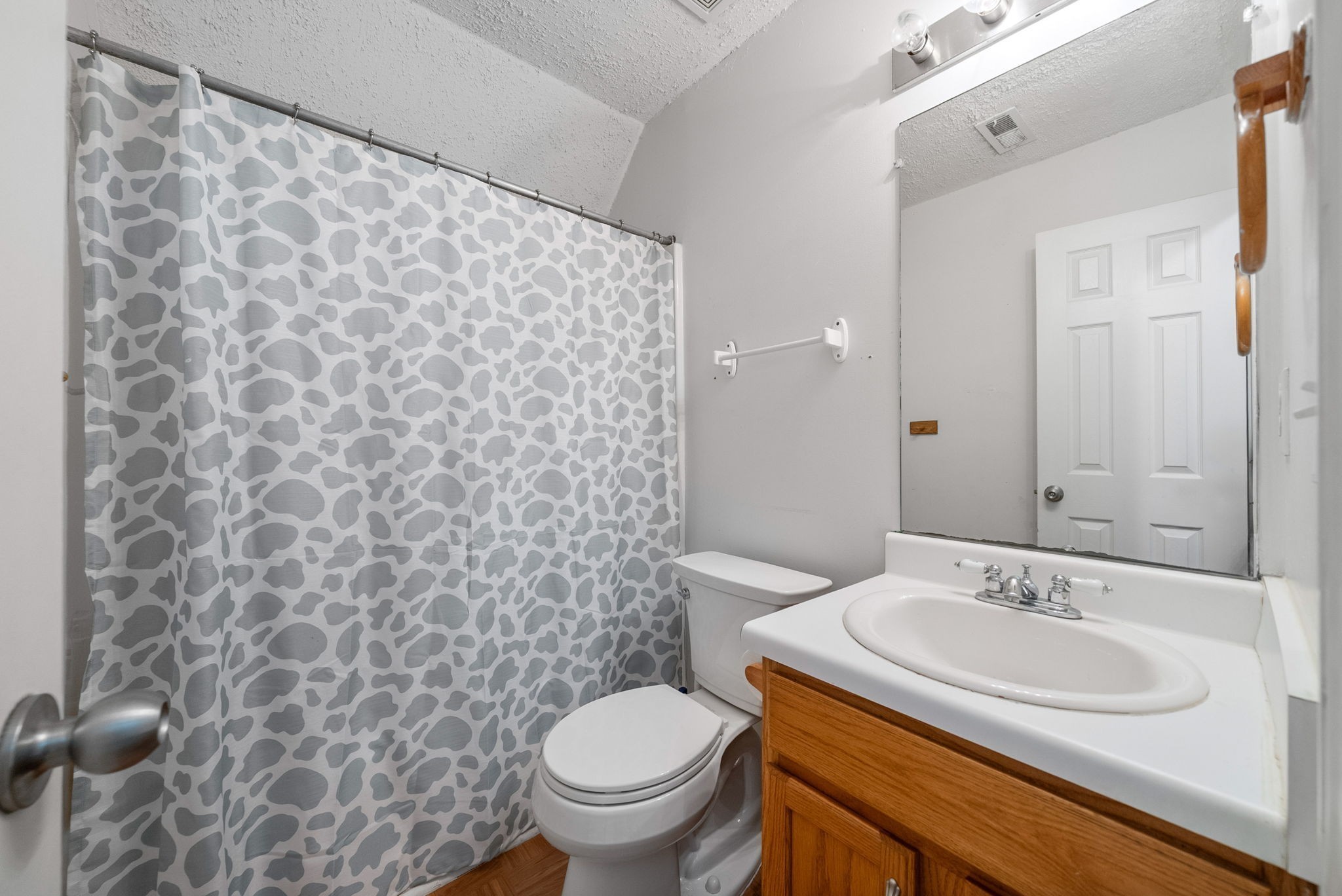 1700 Cedar Springs Cir