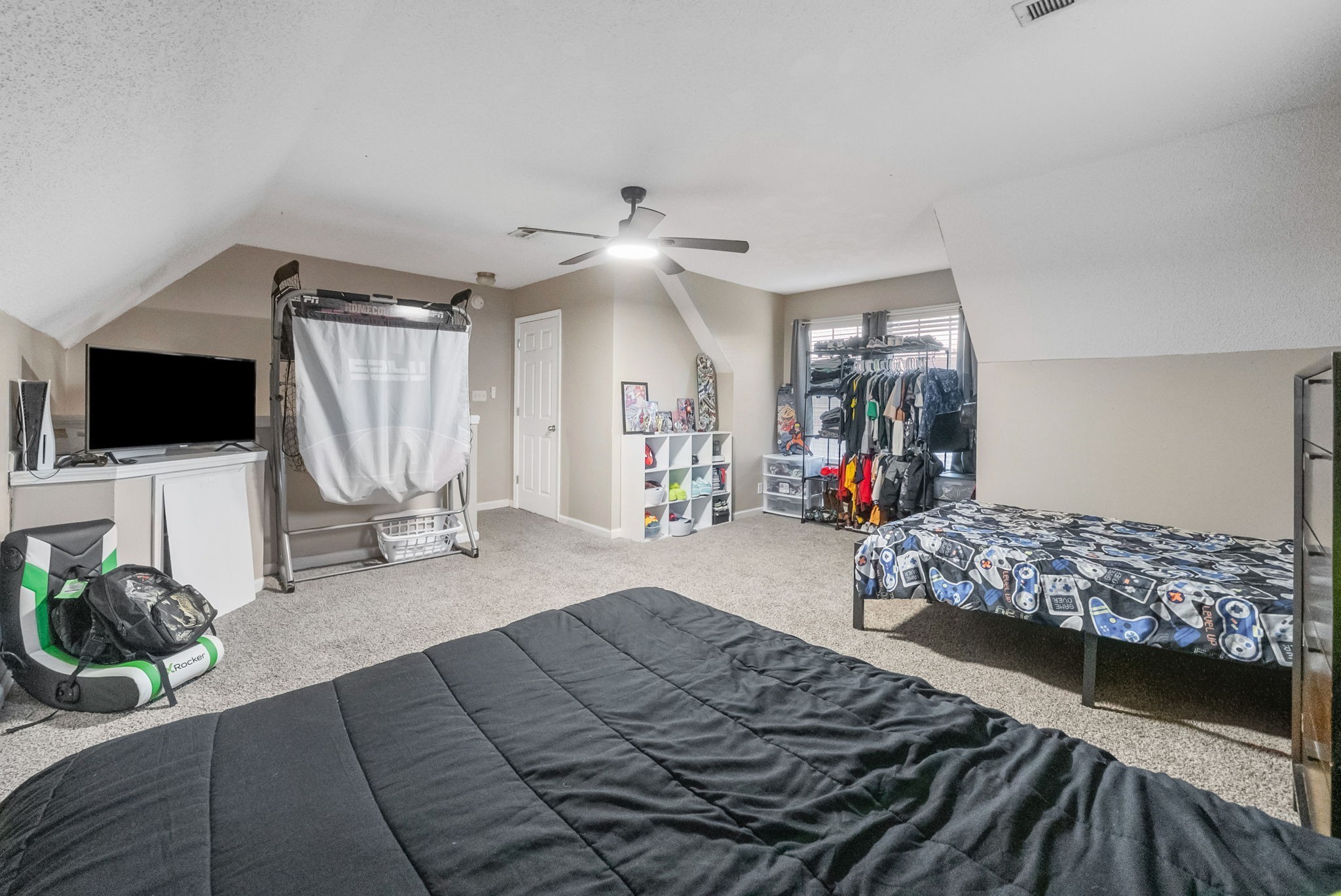 1700 Cedar Springs Cir