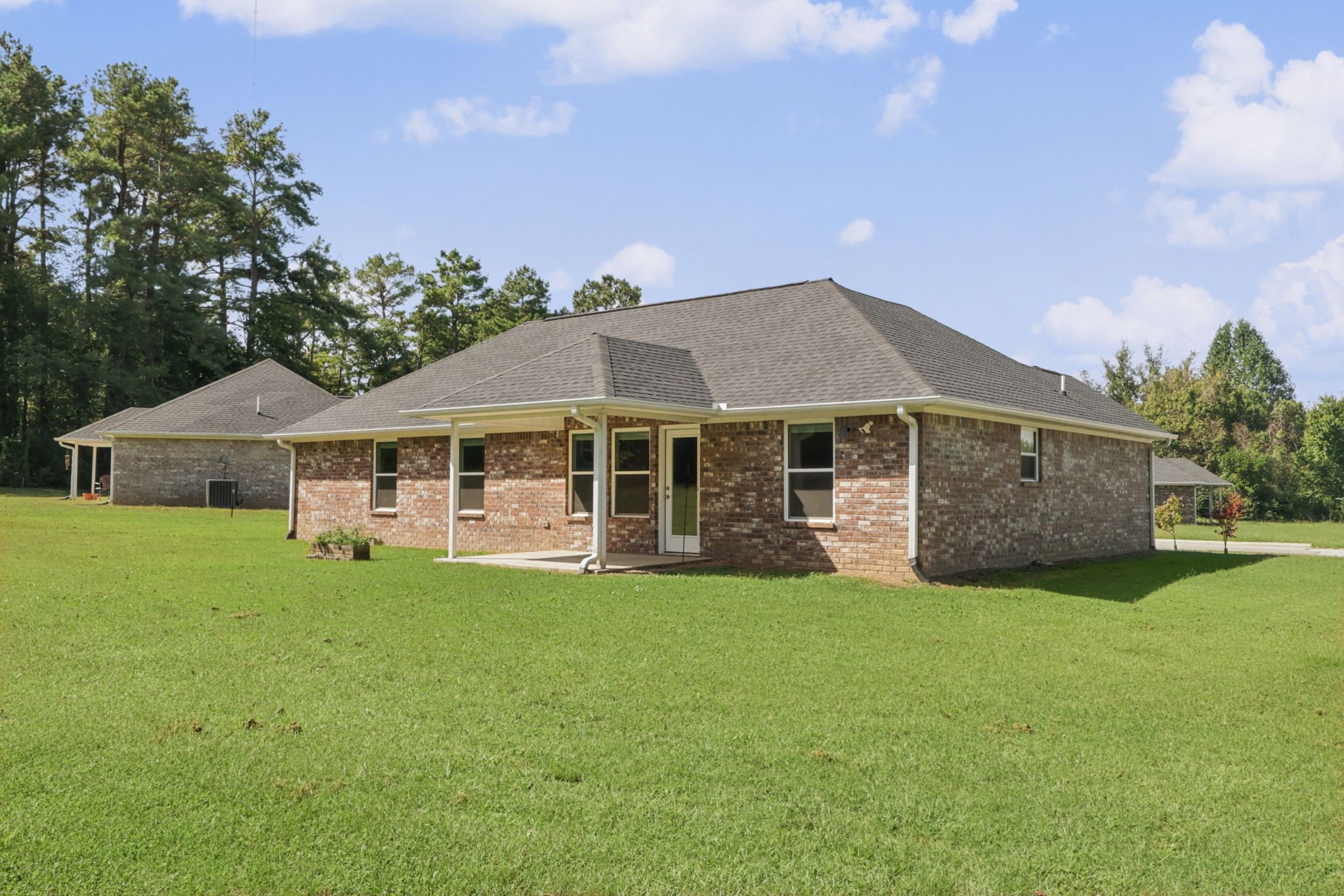 8013 Pillow Dr