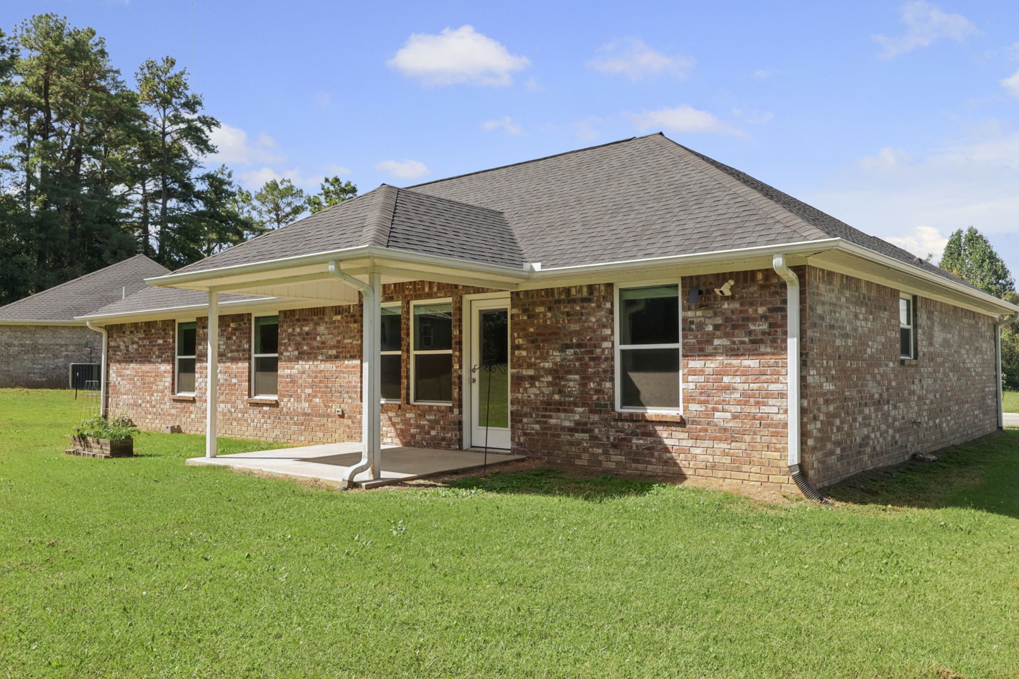 8013 Pillow Dr