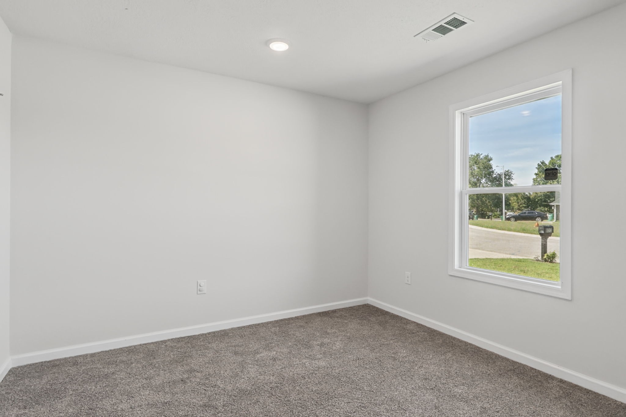 8013 Pillow Dr