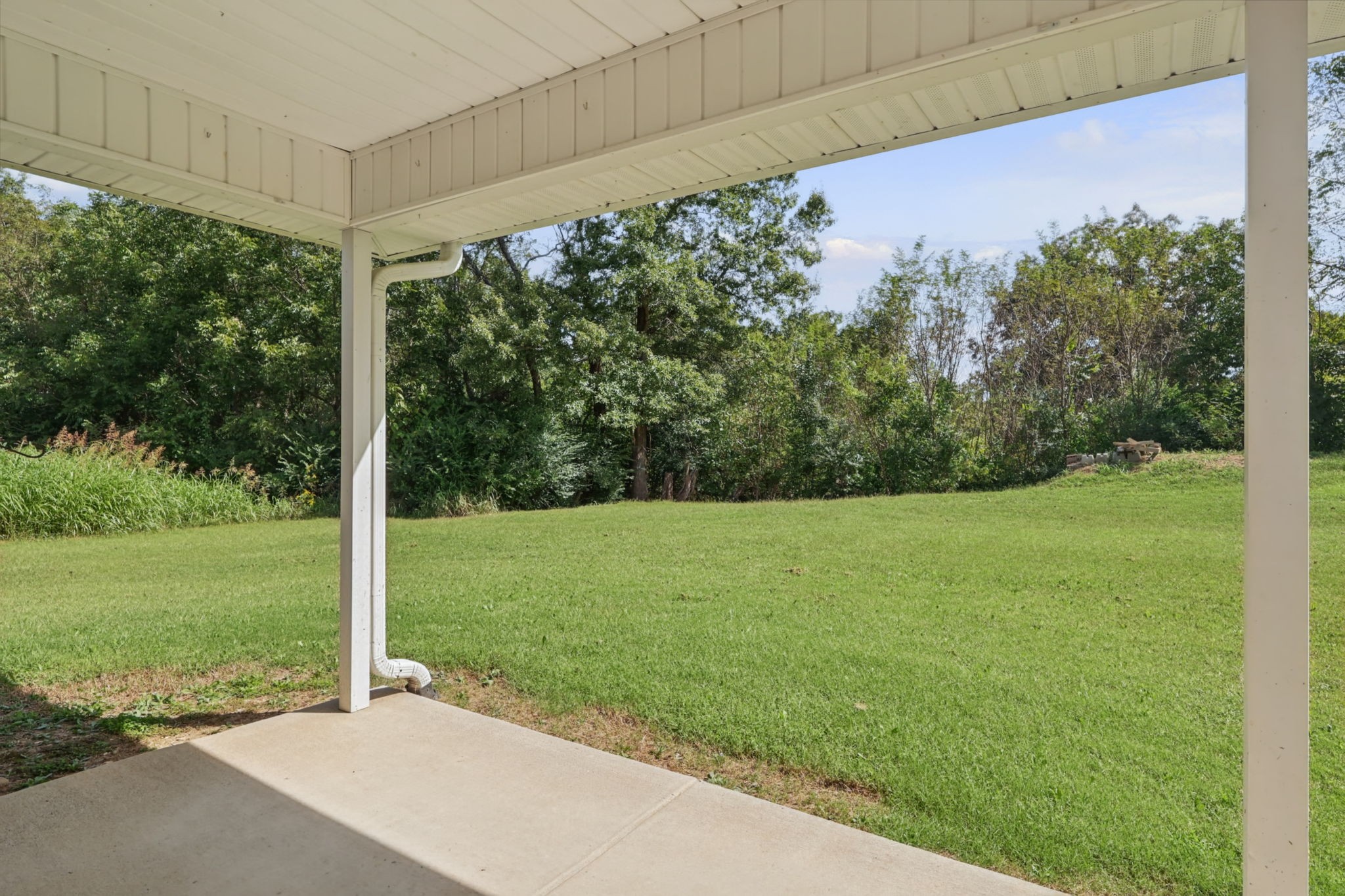 8013 Pillow Dr