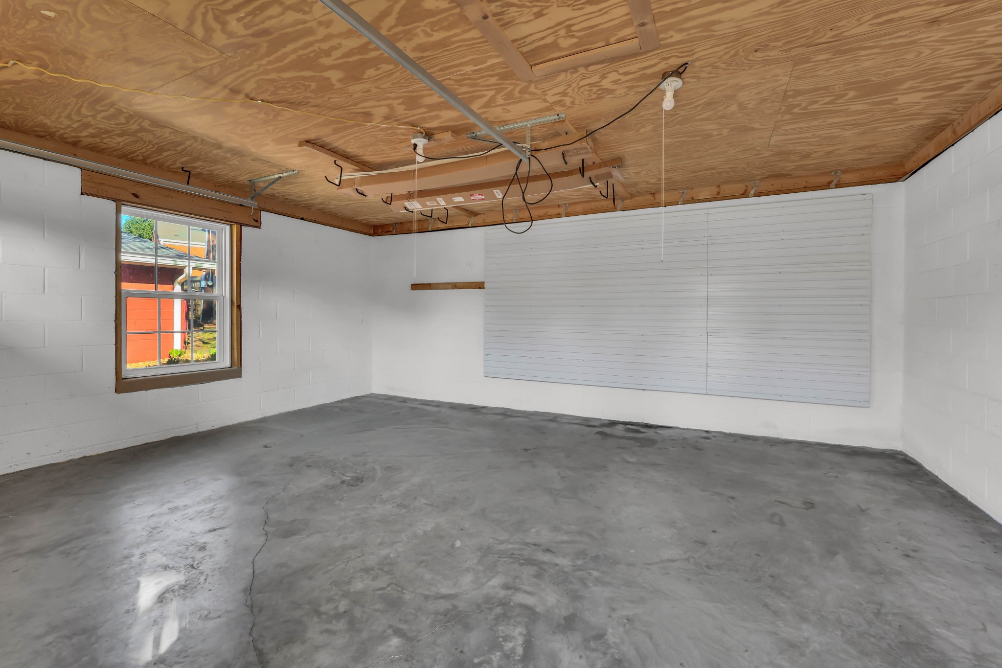 207 Paddock Rd
