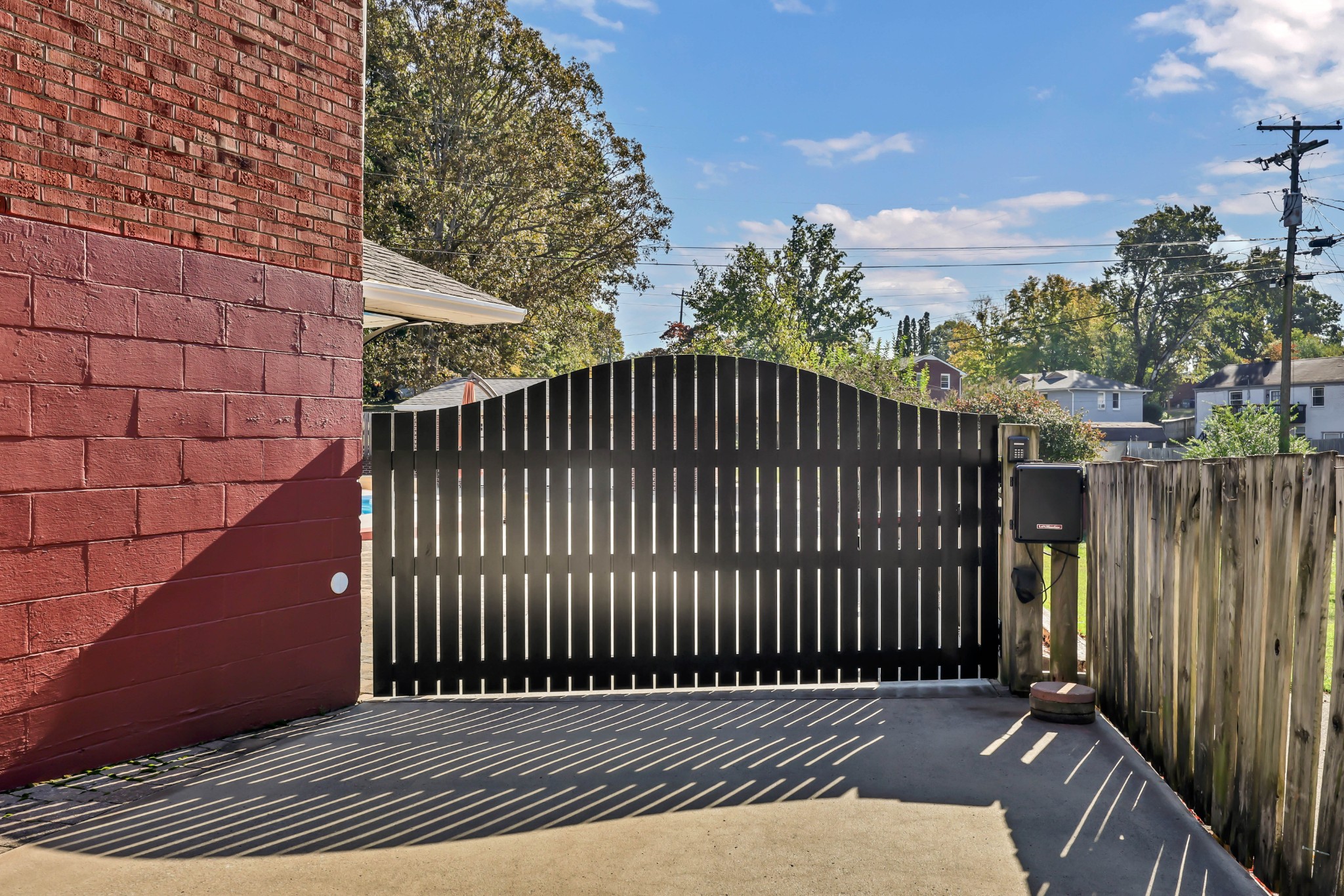 207 Paddock Rd