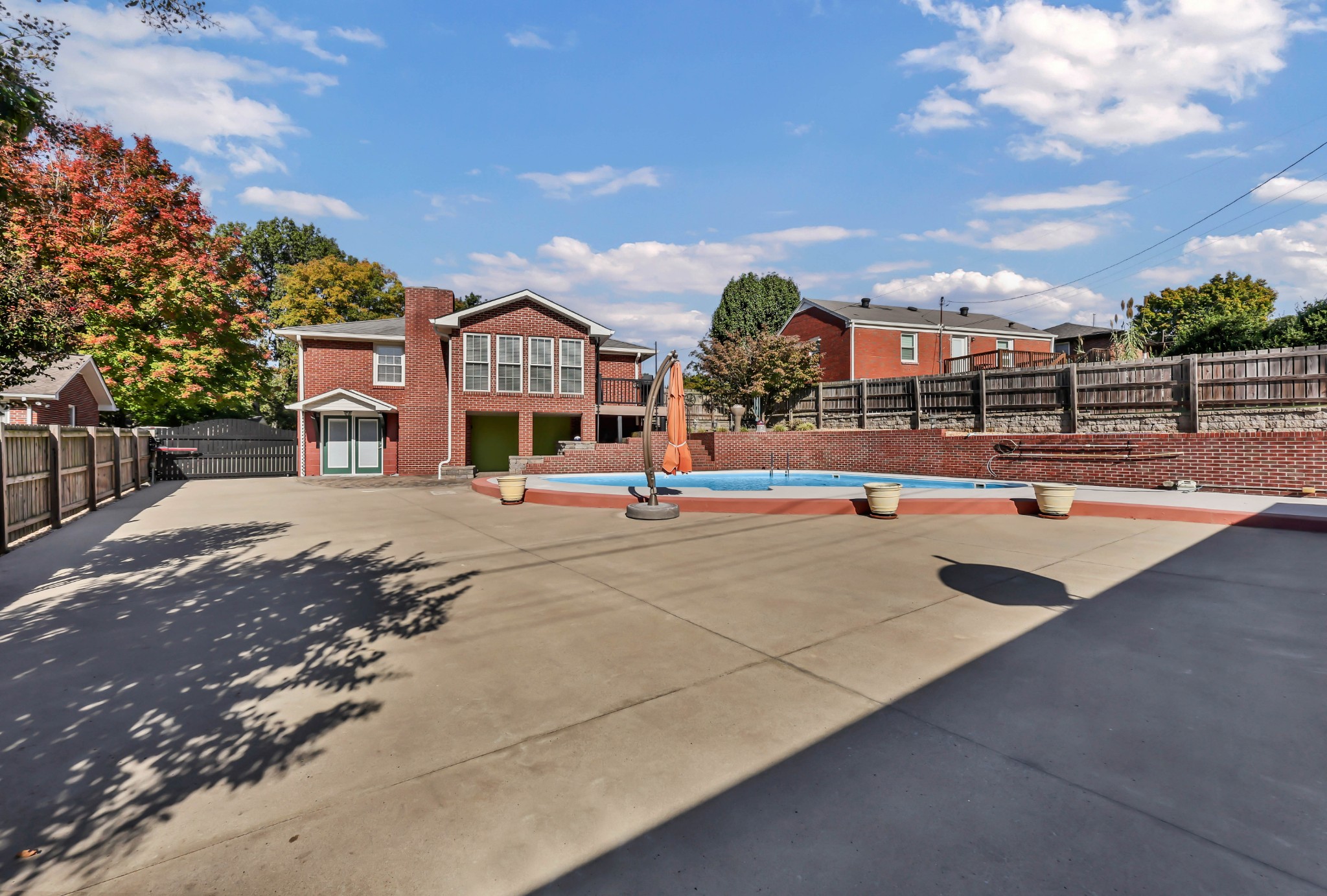 207 Paddock Rd