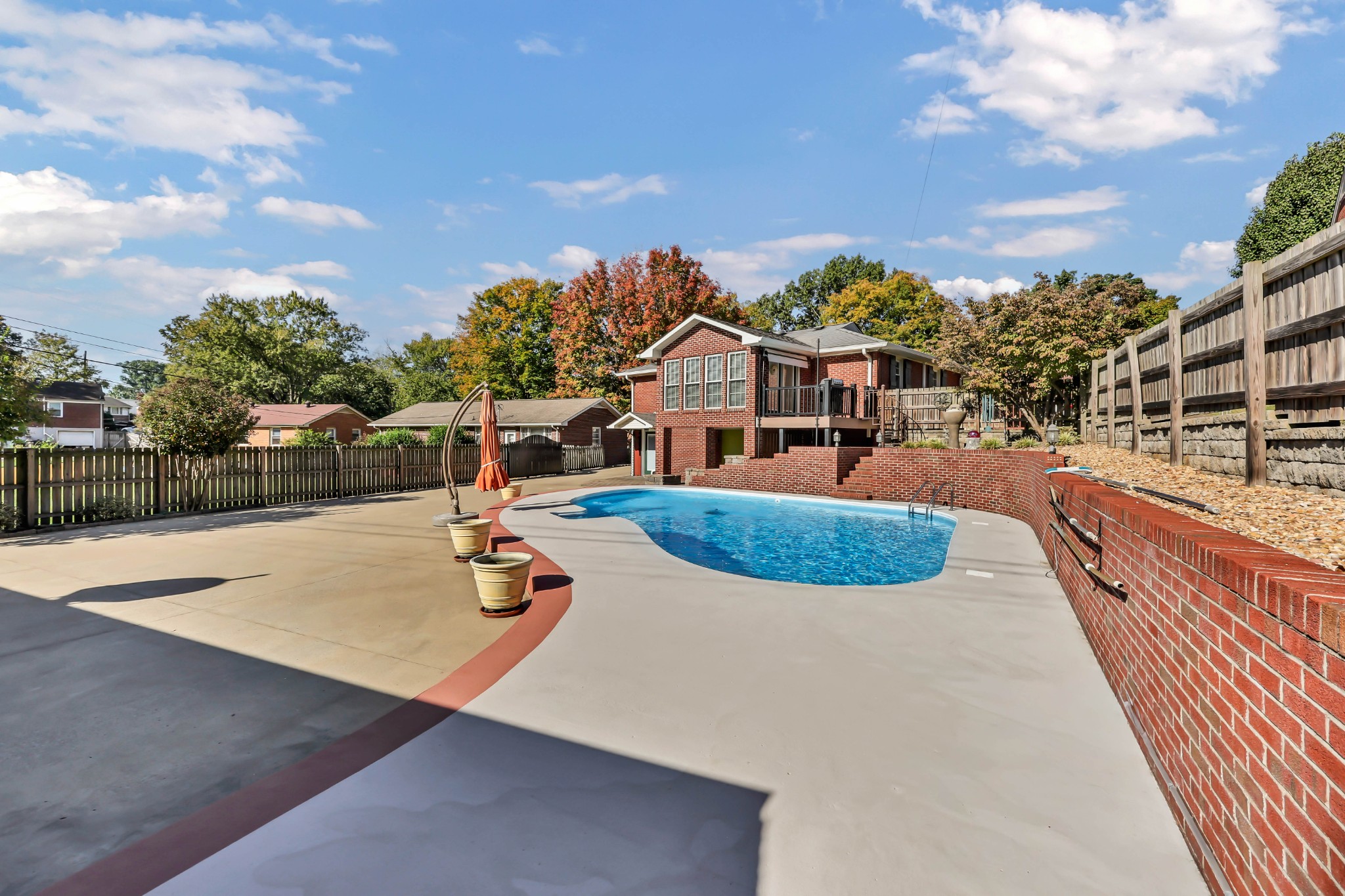 207 Paddock Rd