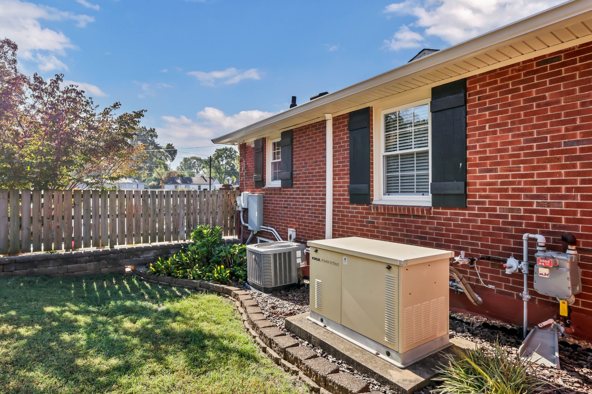 207 Paddock Rd