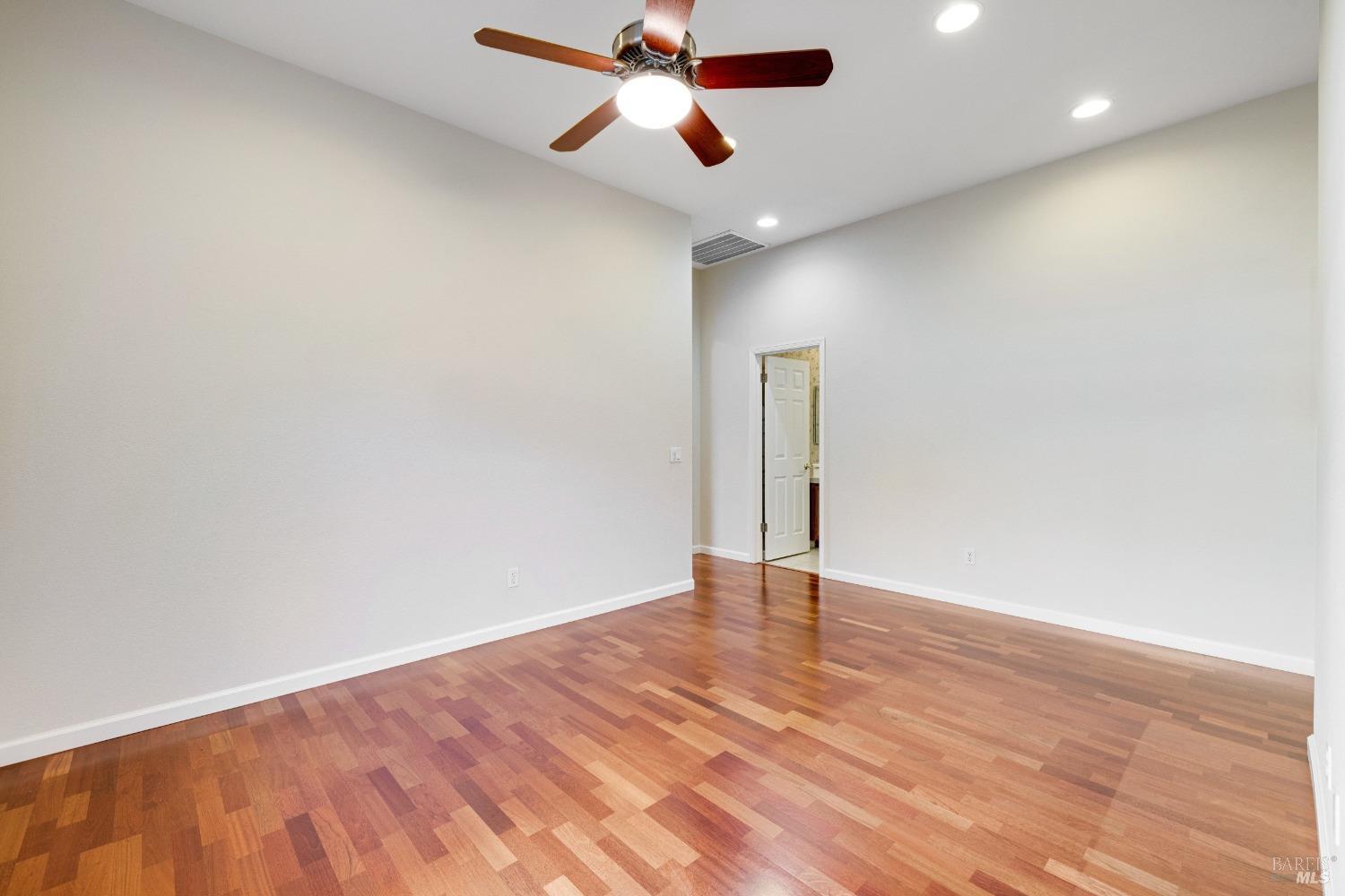 5874 Sailing Hawk Ave