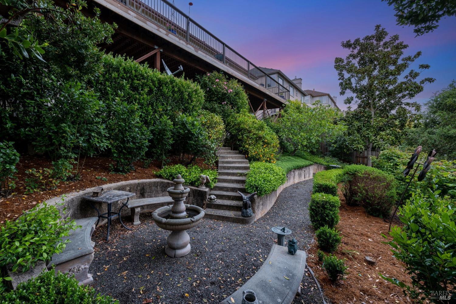 5874 Sailing Hawk Ave