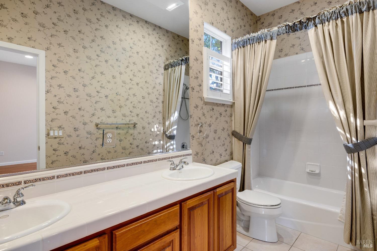 5874 Sailing Hawk Ave