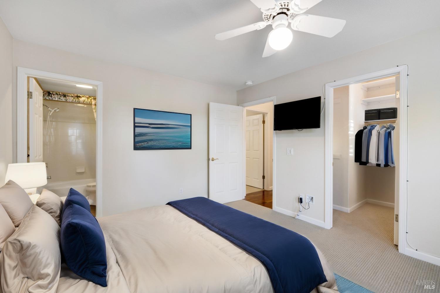 5874 Sailing Hawk Ave