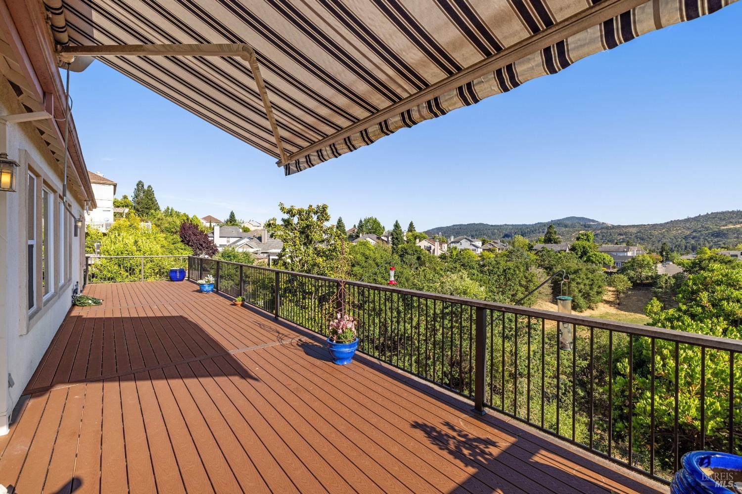 5874 Sailing Hawk Ave