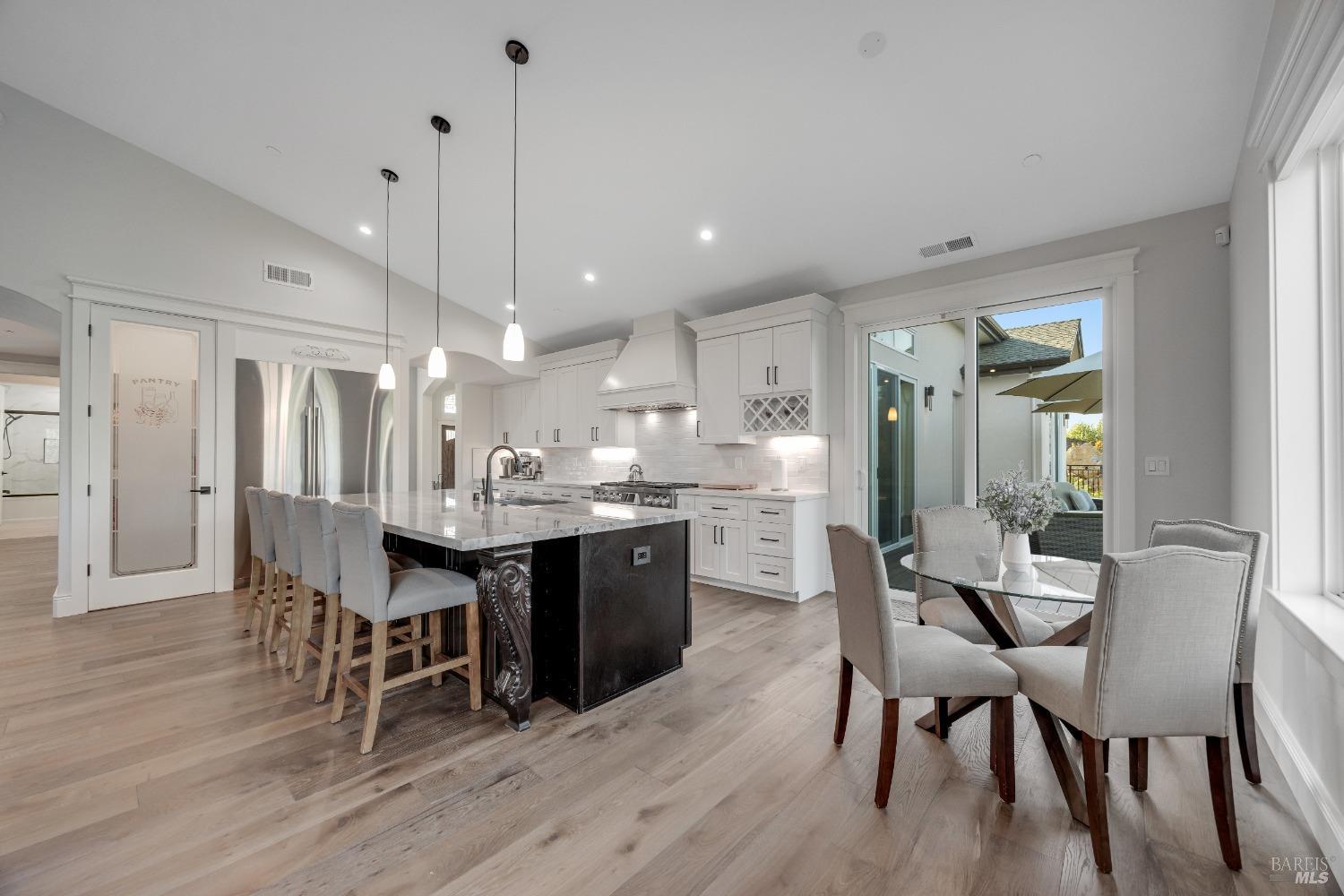 3848 Rocky Point Way