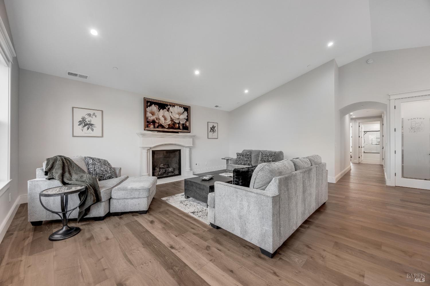 3848 Rocky Point Way