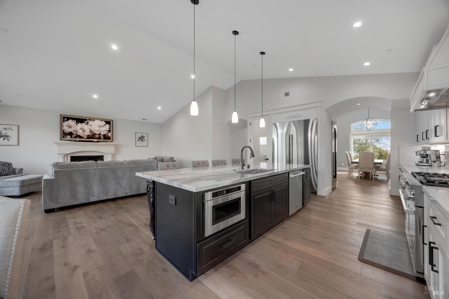 3848 Rocky Point Way