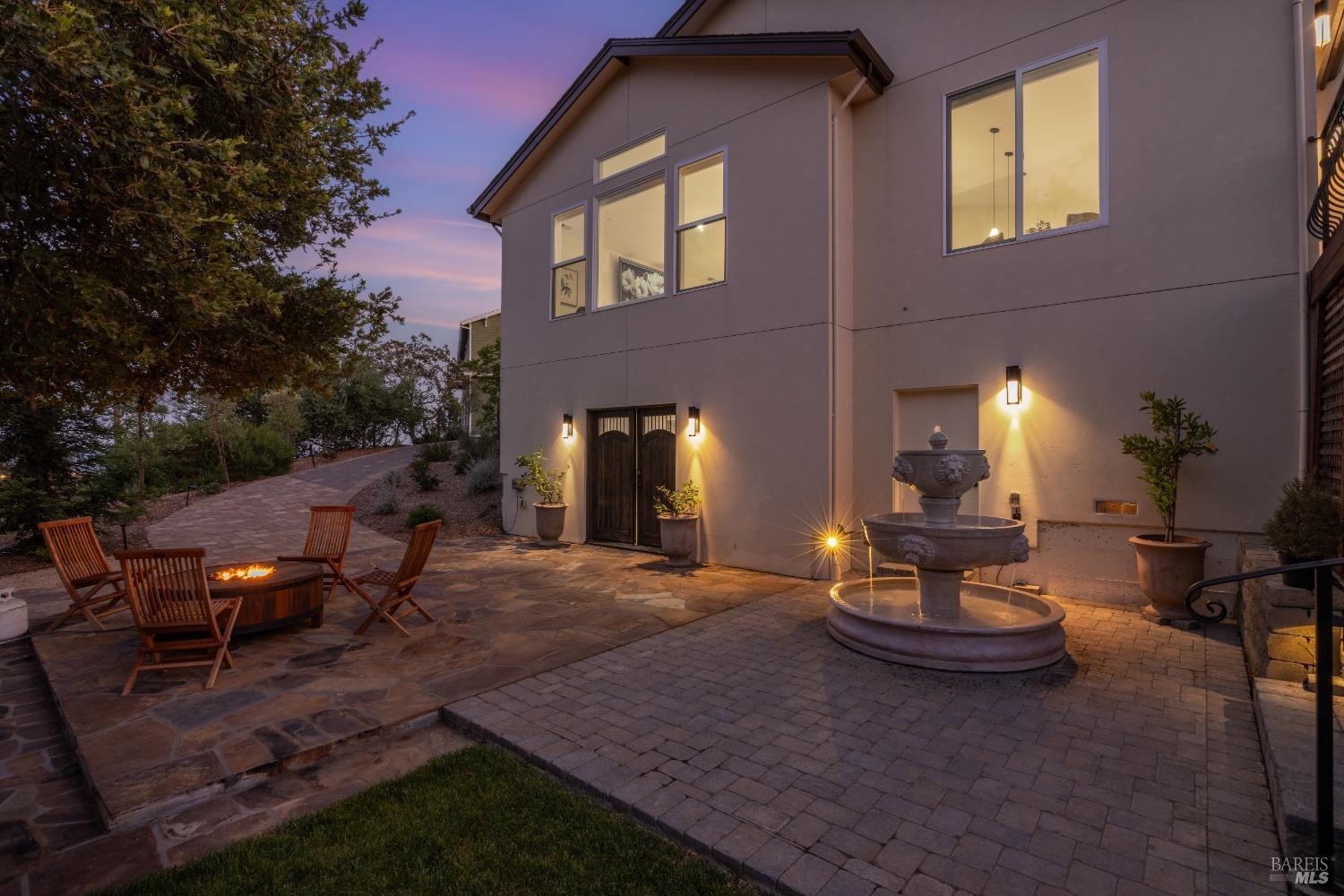 3848 Rocky Point Way