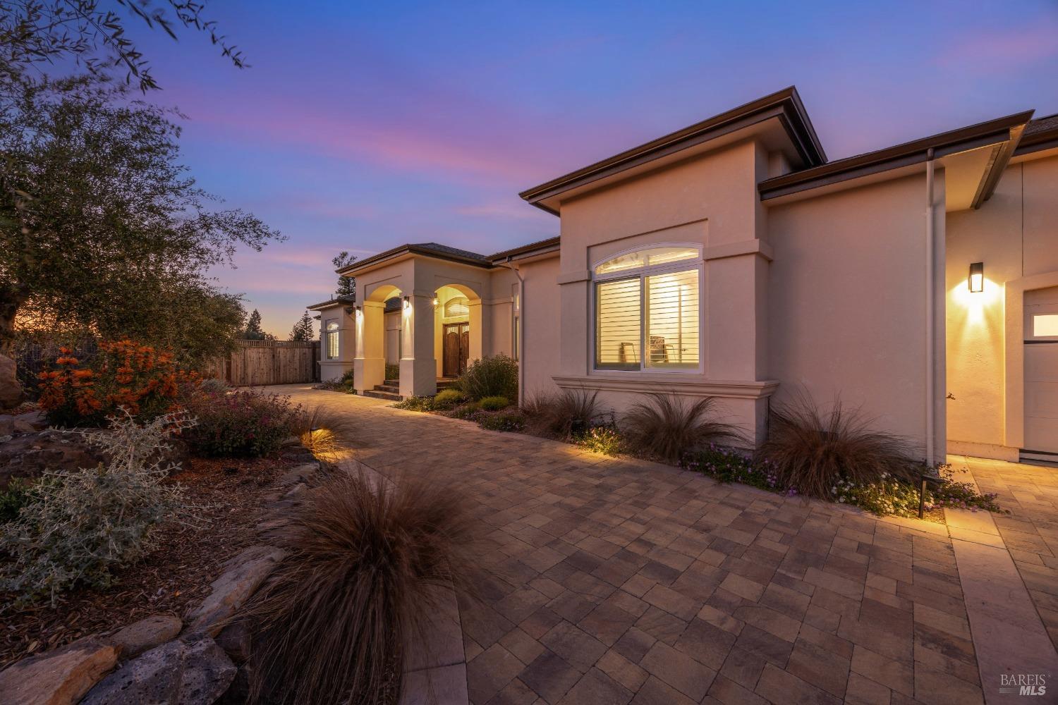 3848 Rocky Point Way