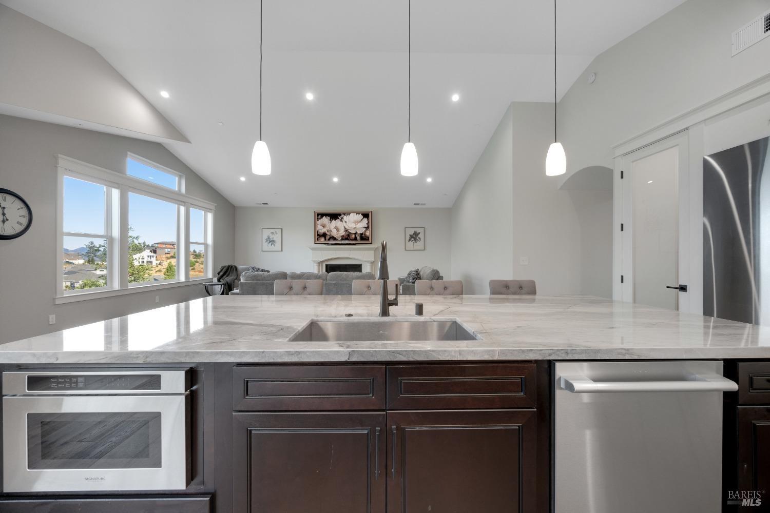 3848 Rocky Point Way