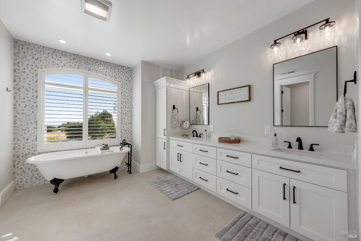 3848 Rocky Point Way